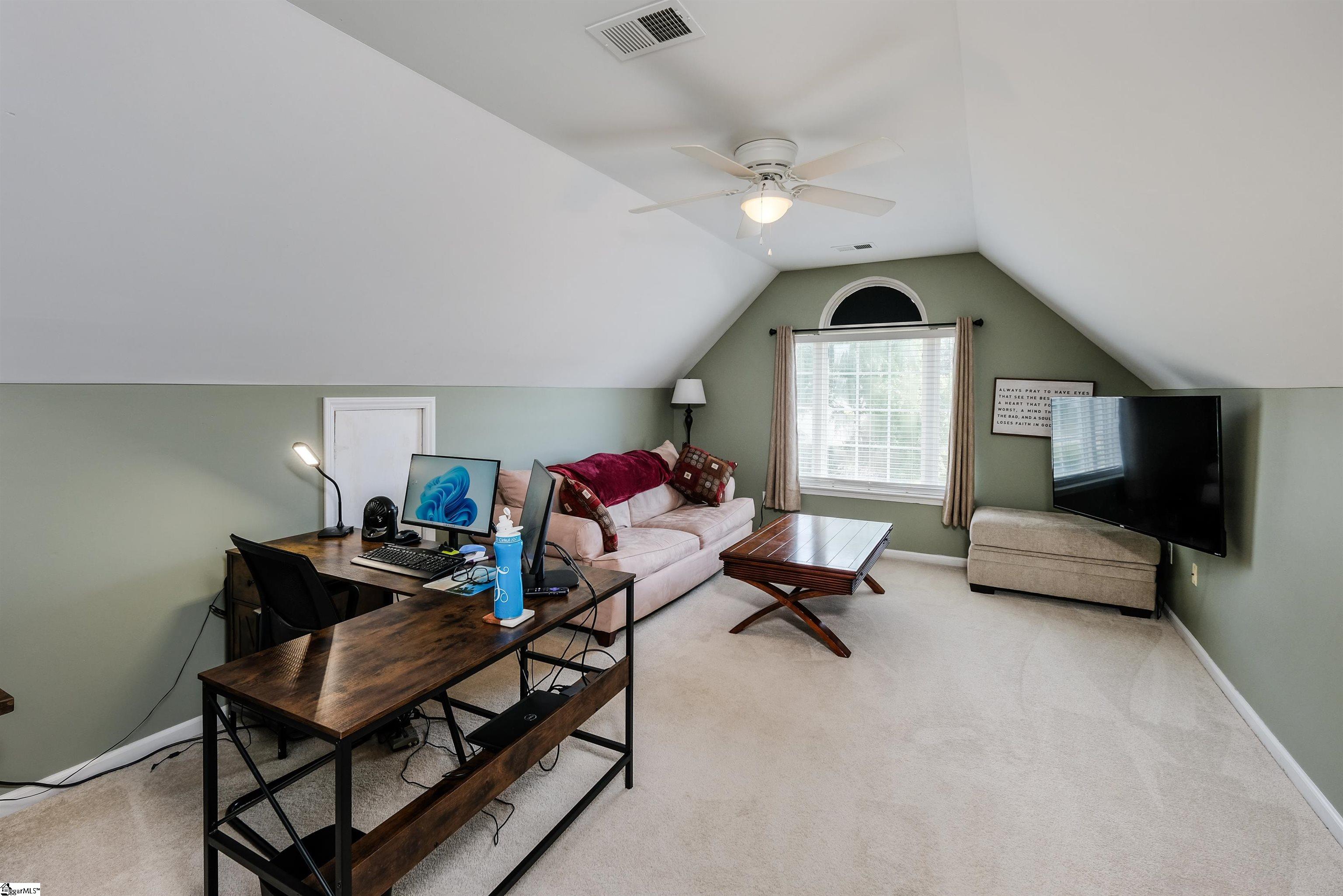 302 Crossvine Way Simpsonville, SC 29680