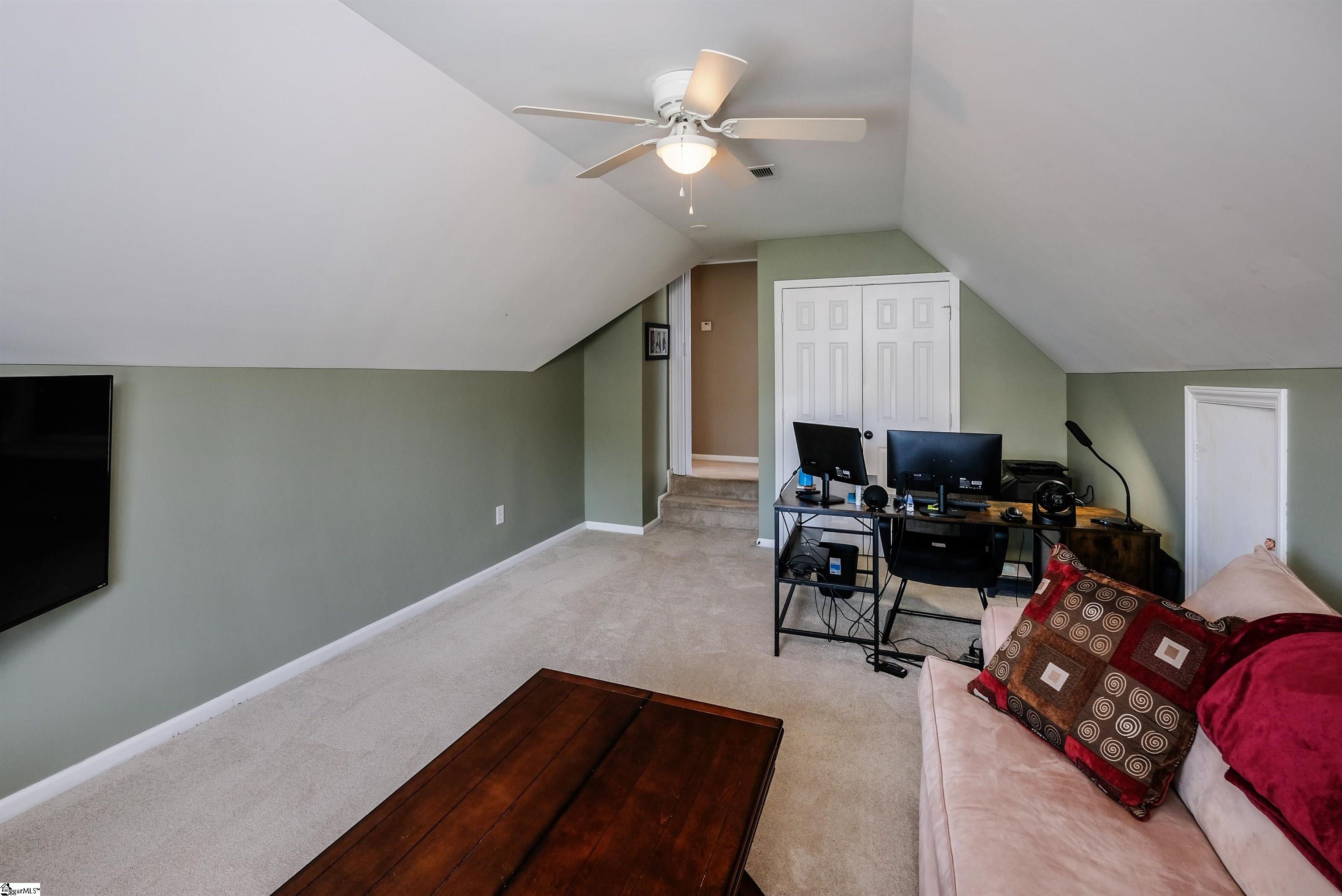 302 Crossvine Way Simpsonville, SC 29680