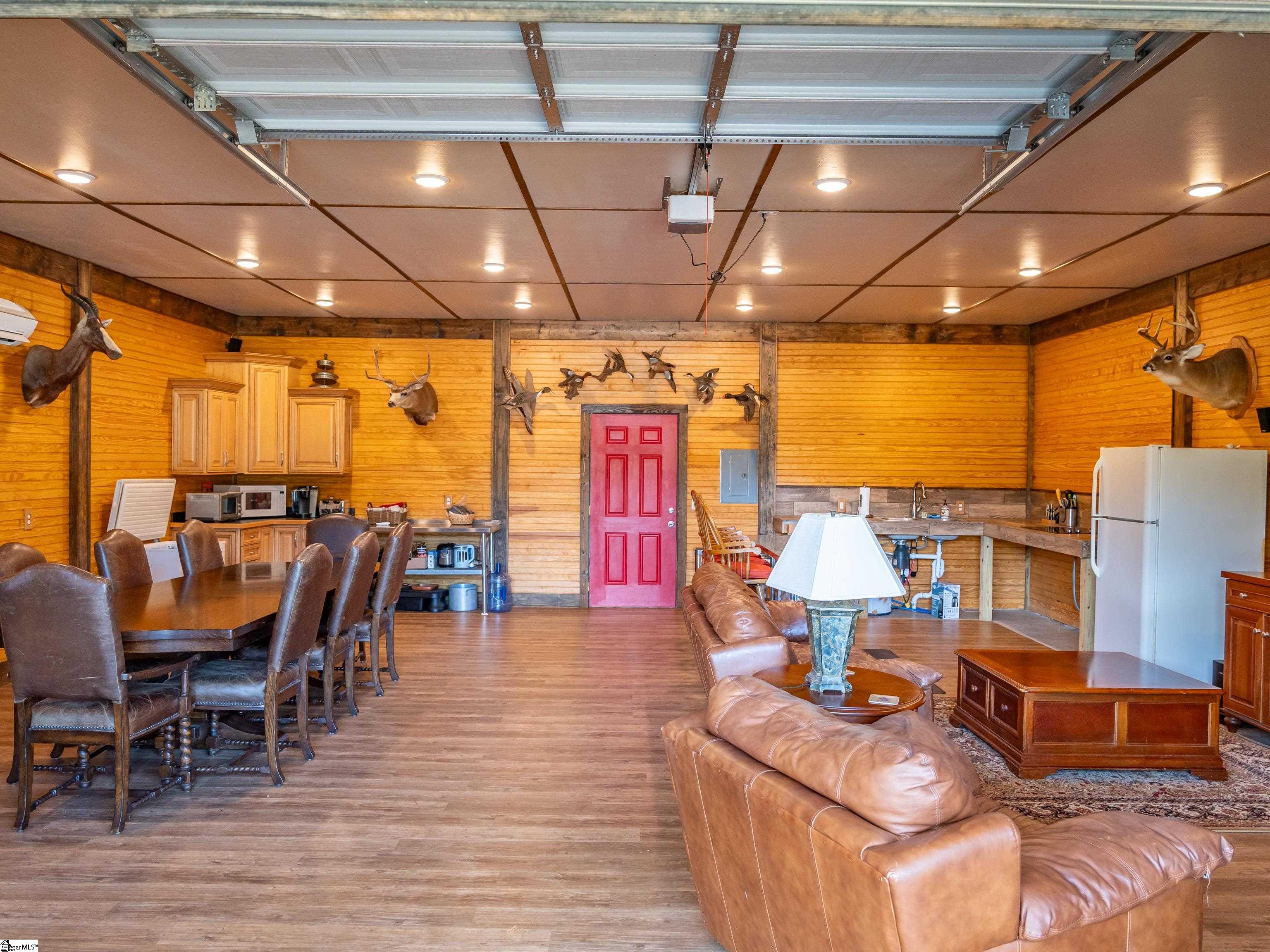 2221 Sc Highway Abbeville, SC 29620