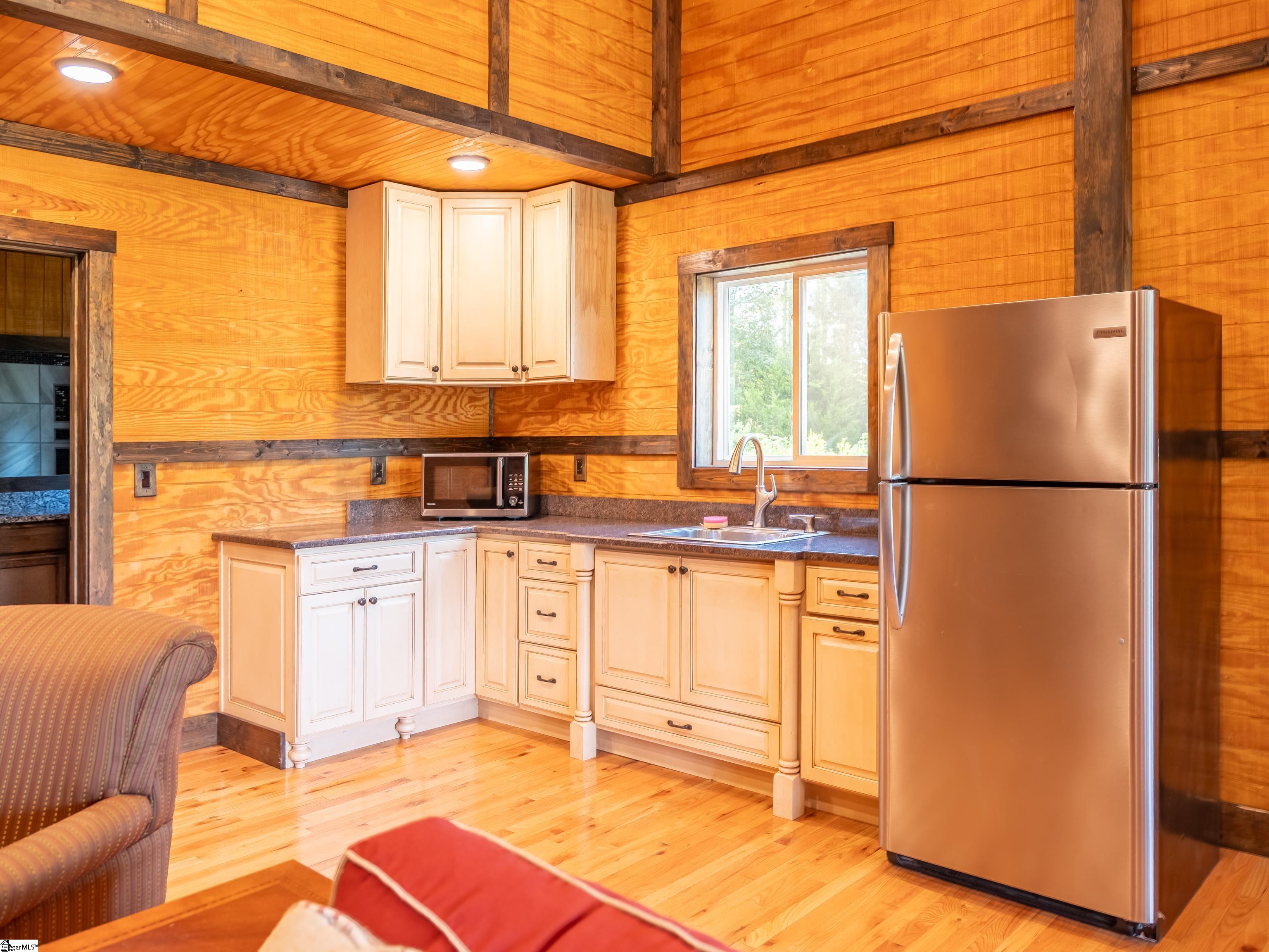 2221 Sc Highway Abbeville, SC 29620