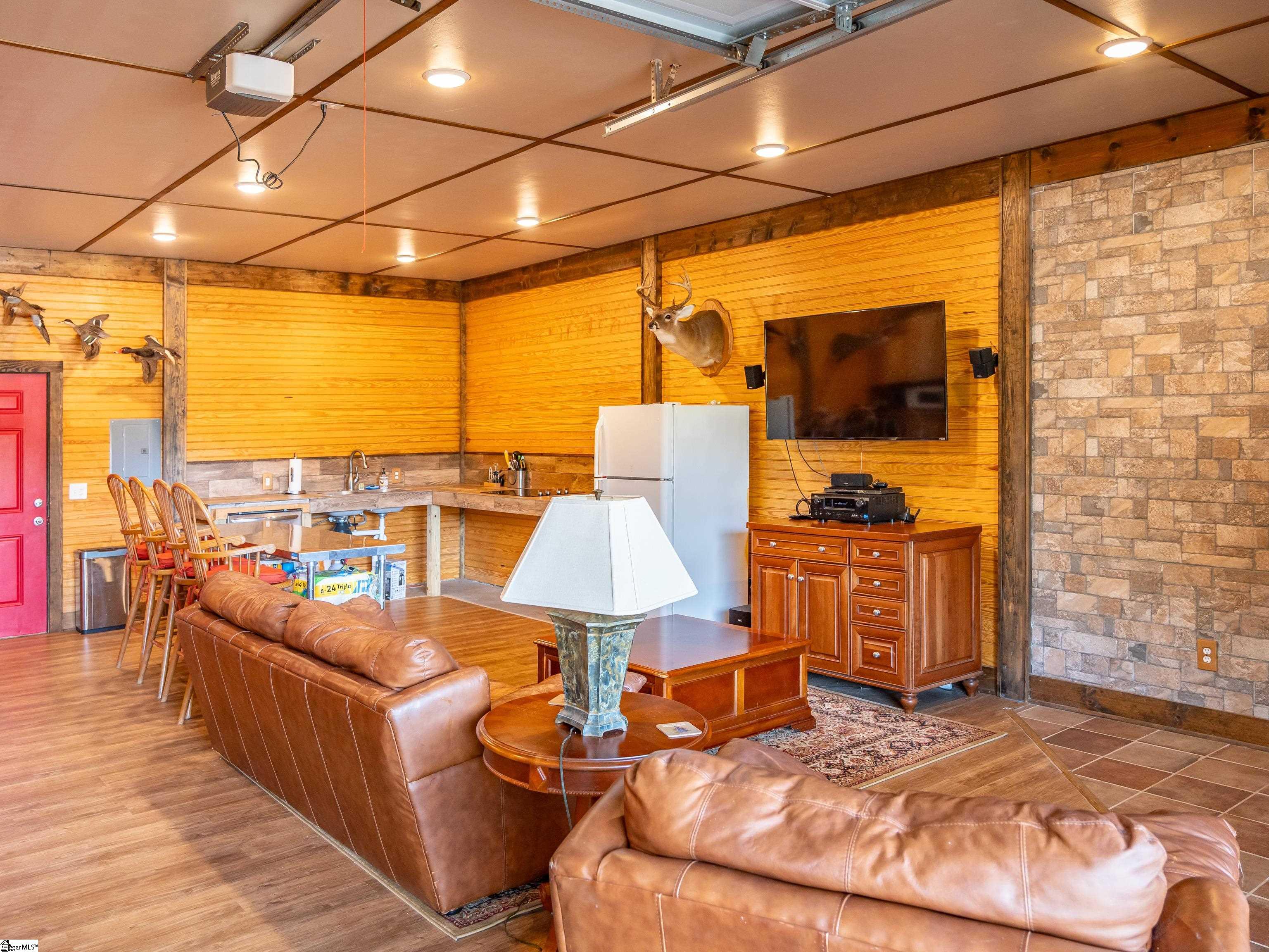 2221 Sc Highway Abbeville, SC 29620