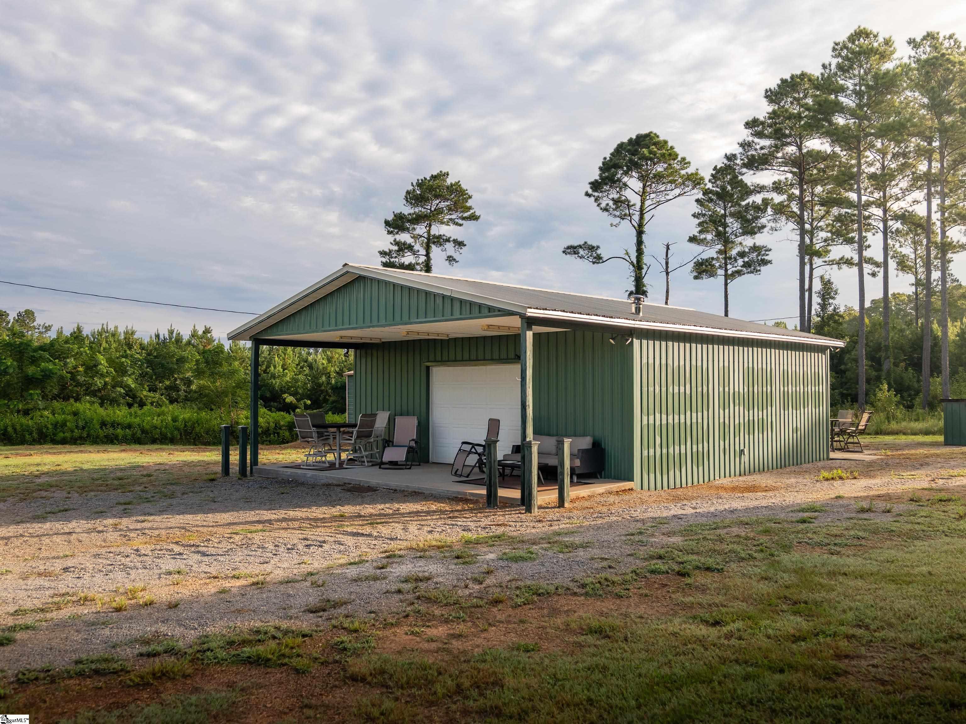 2221 Sc Highway Abbeville, SC 29620