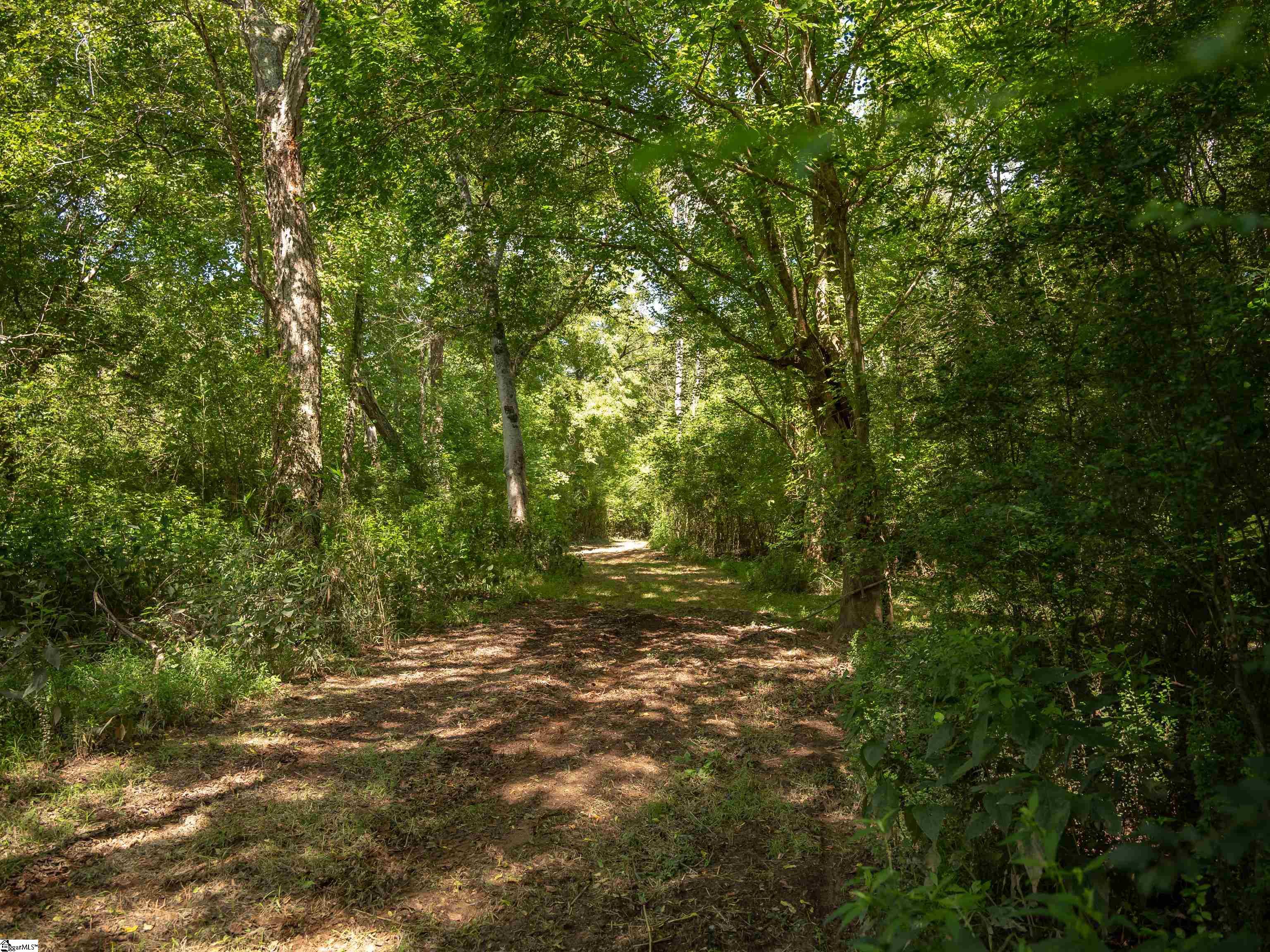 2221 Sc Highway Abbeville, SC 29620