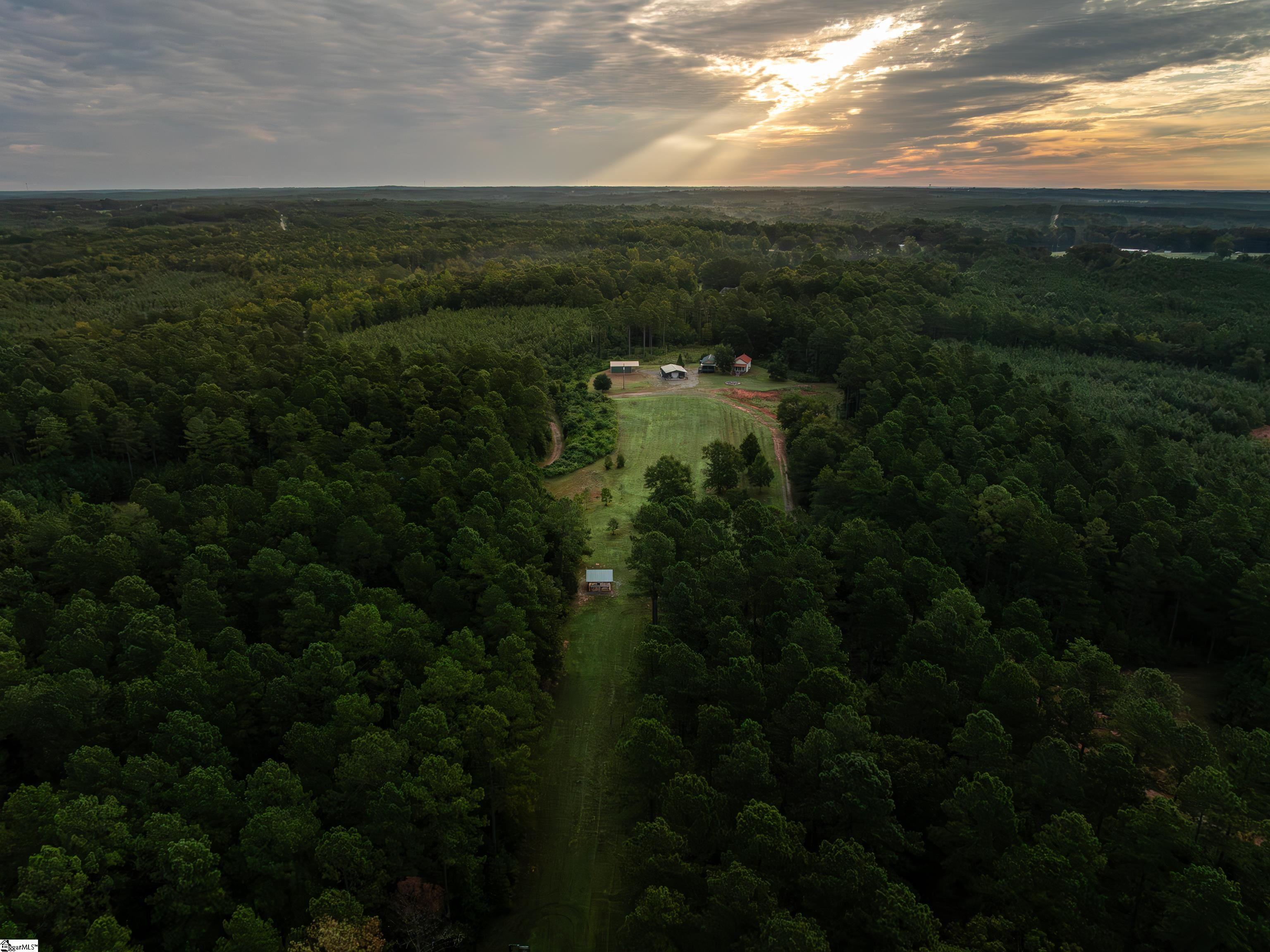 2221 Sc Highway Abbeville, SC 29620