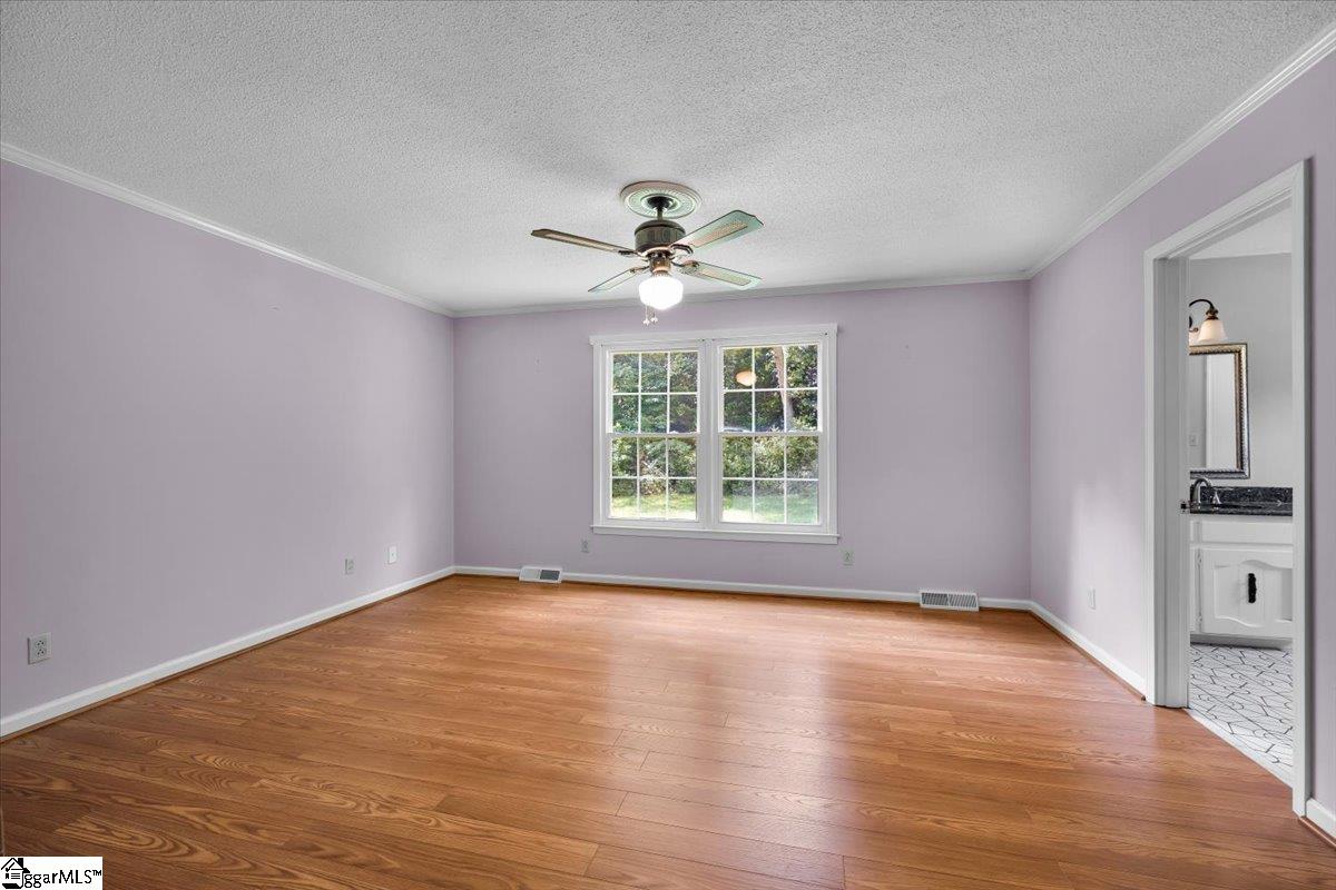12 Lantern Drive Greer, SC 29651