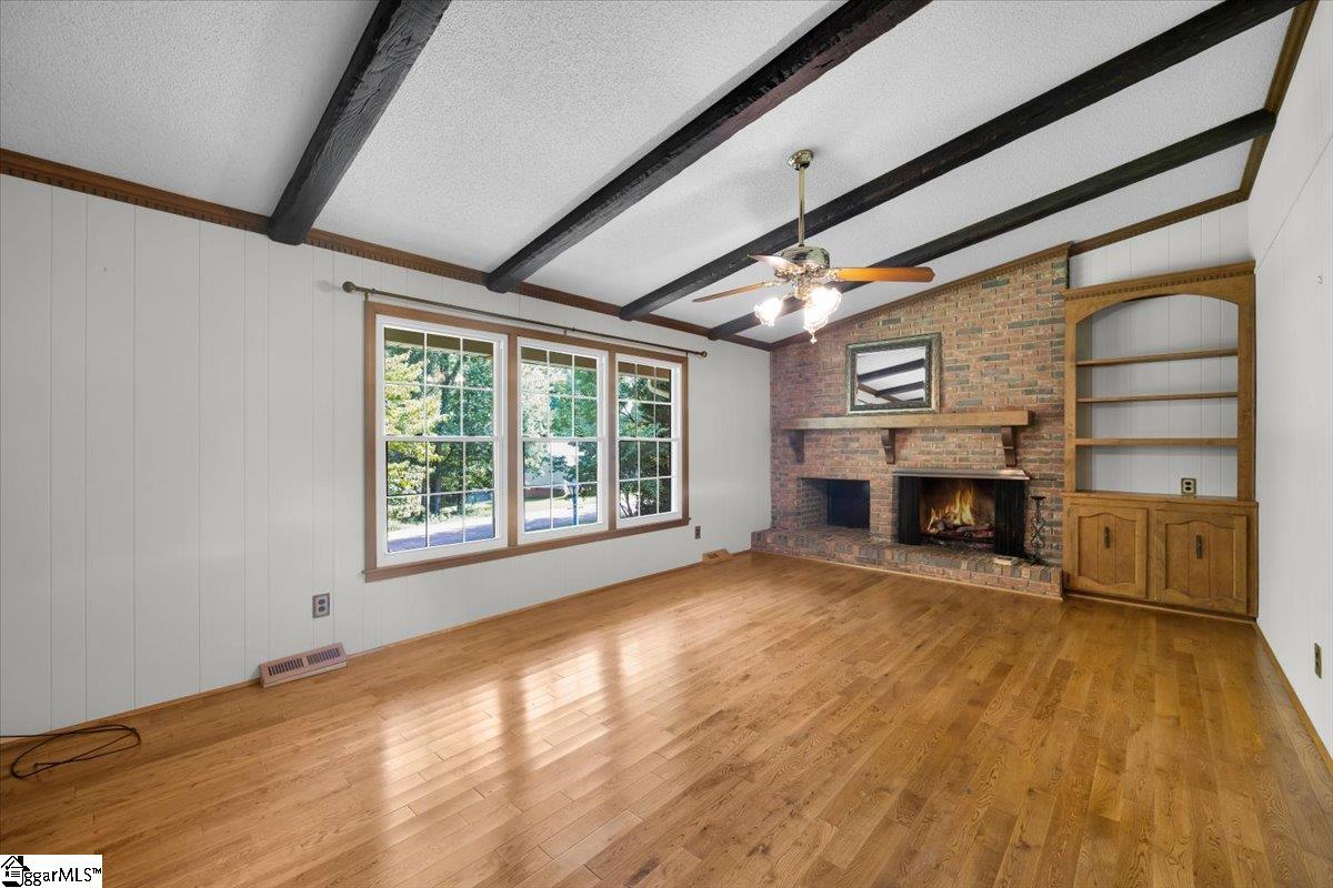 12 Lantern Drive Greer, SC 29651