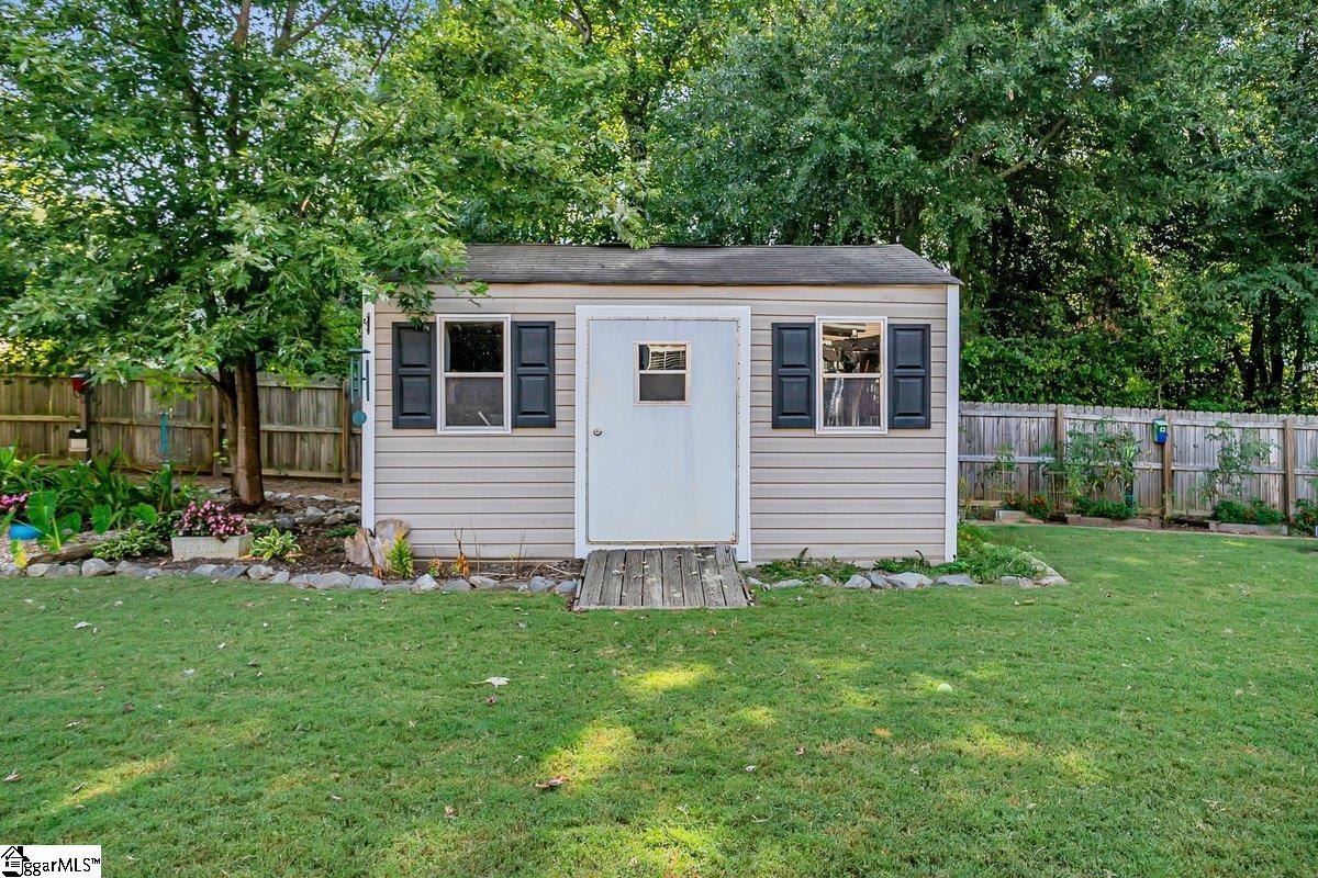 105 Saddlebrook Lane Greenville, SC 29607