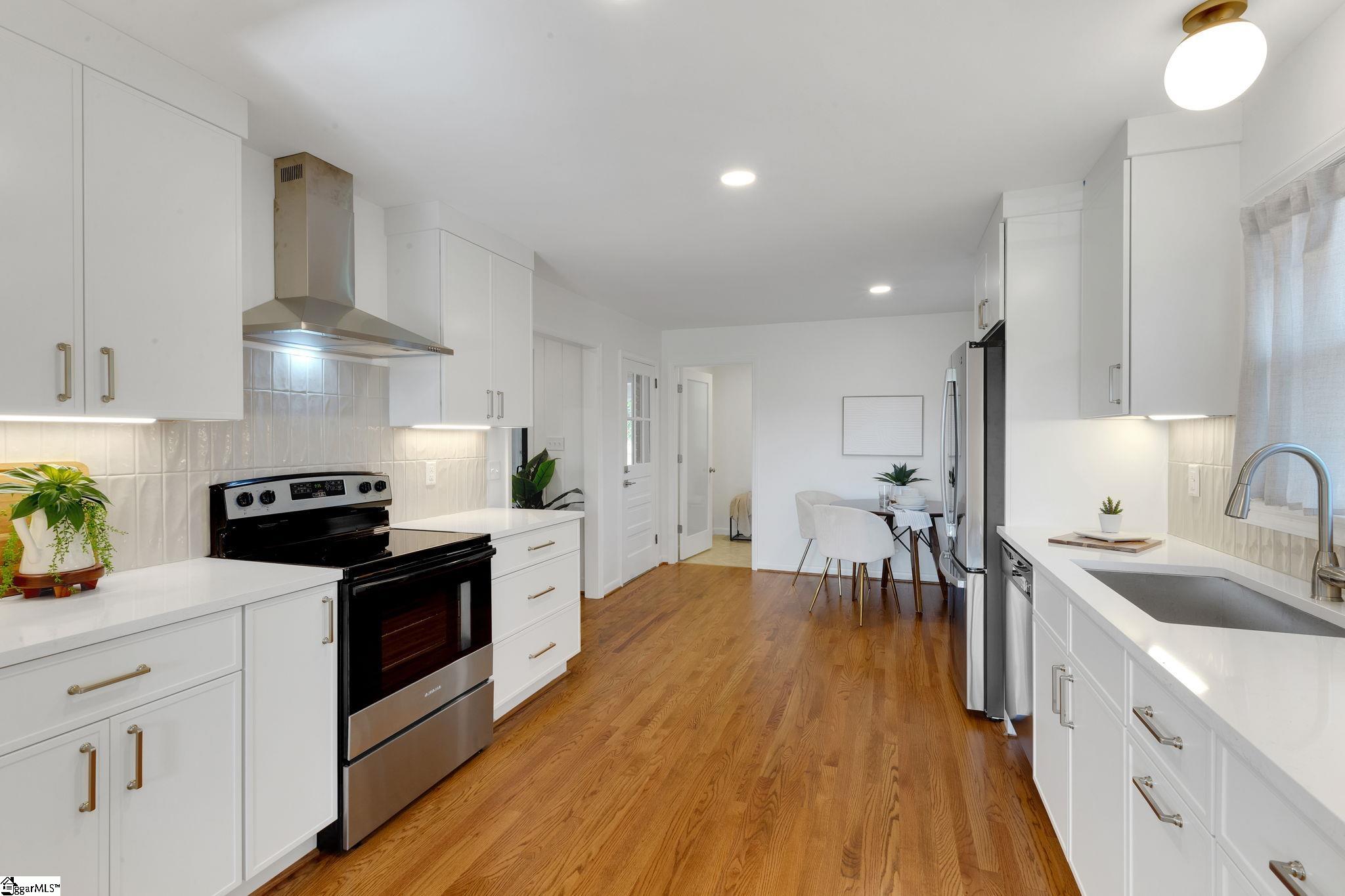 128 Saint James Drive Spartanburg, SC 29301
