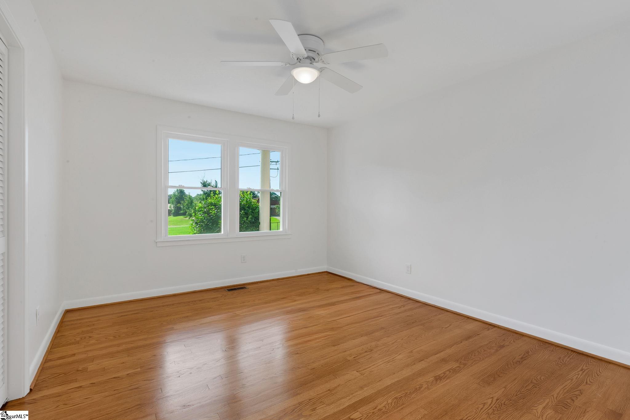 128 Saint James Drive Spartanburg, SC 29301