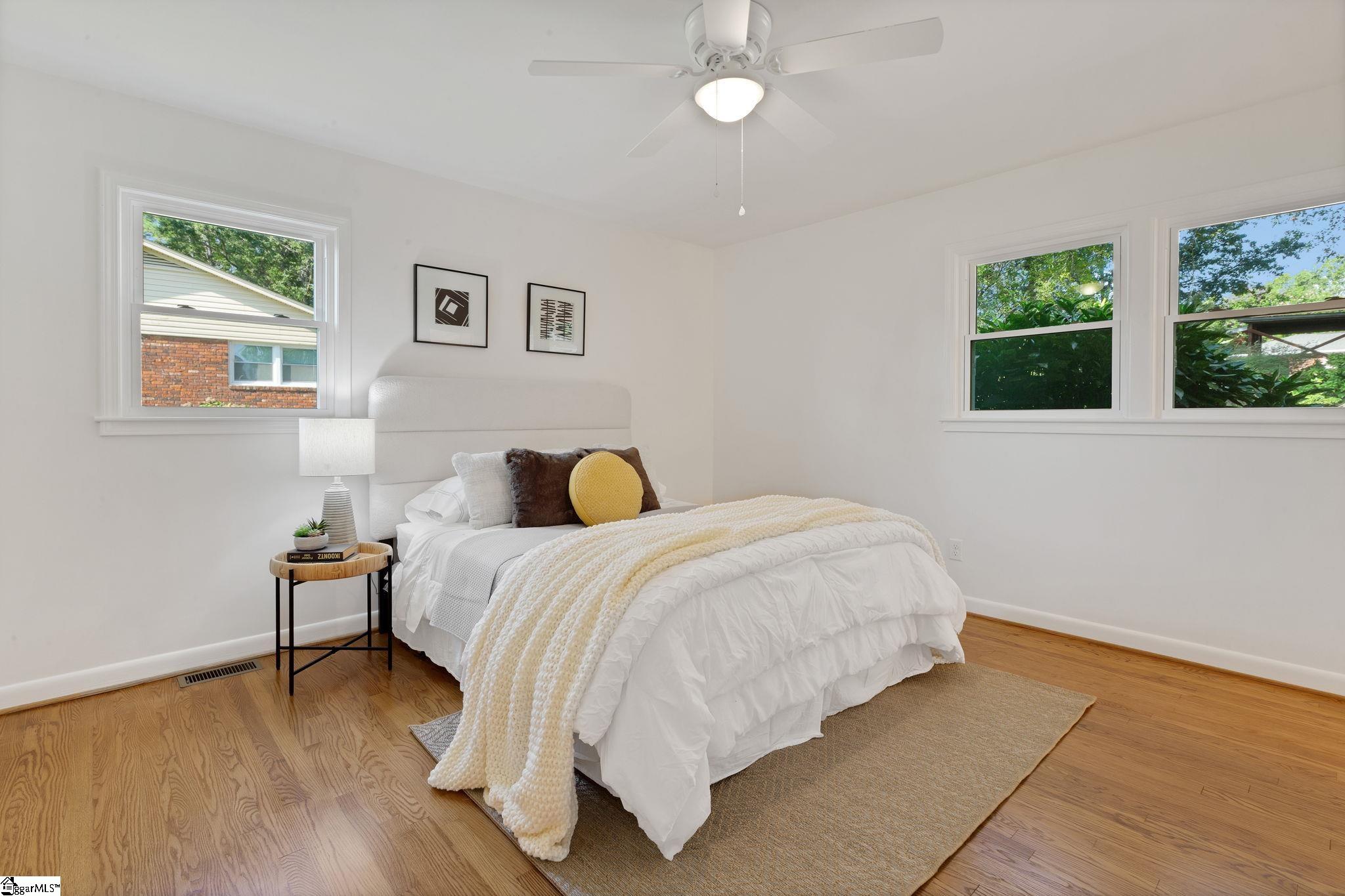 128 Saint James Drive Spartanburg, SC 29301