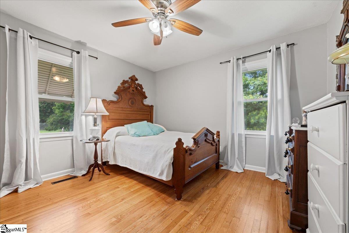 1473 E Tamassee Drive Seneca, SC 29672