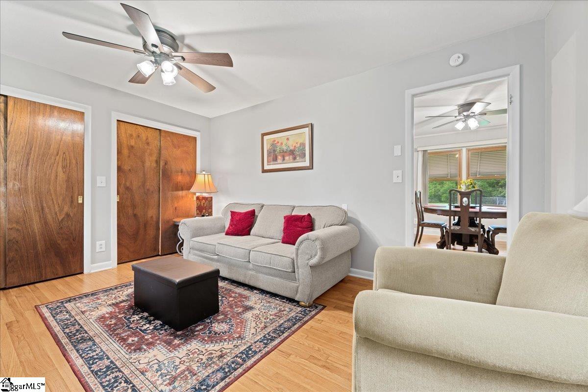 1473 E Tamassee Drive Seneca, SC 29672