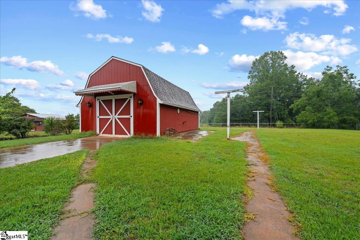 1473 E Tamassee Drive Seneca, SC 29672