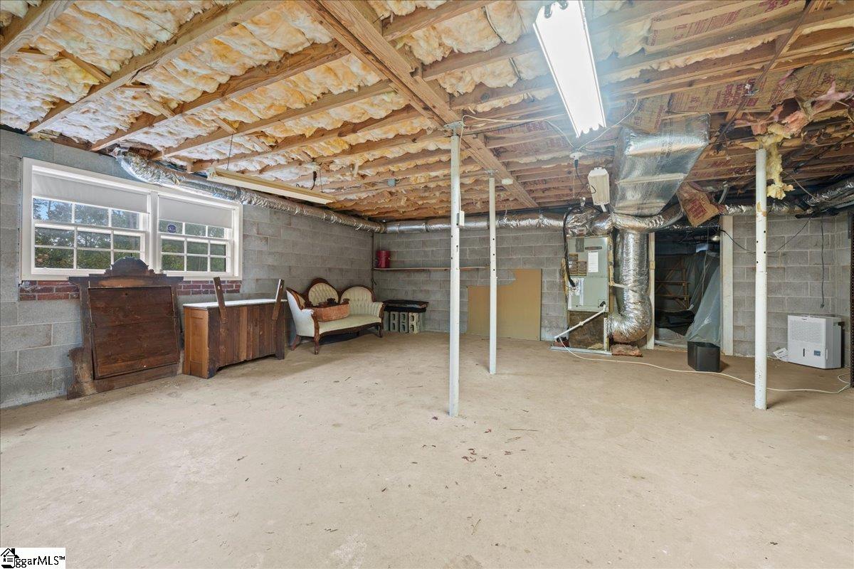 1473 E Tamassee Drive Seneca, SC 29672