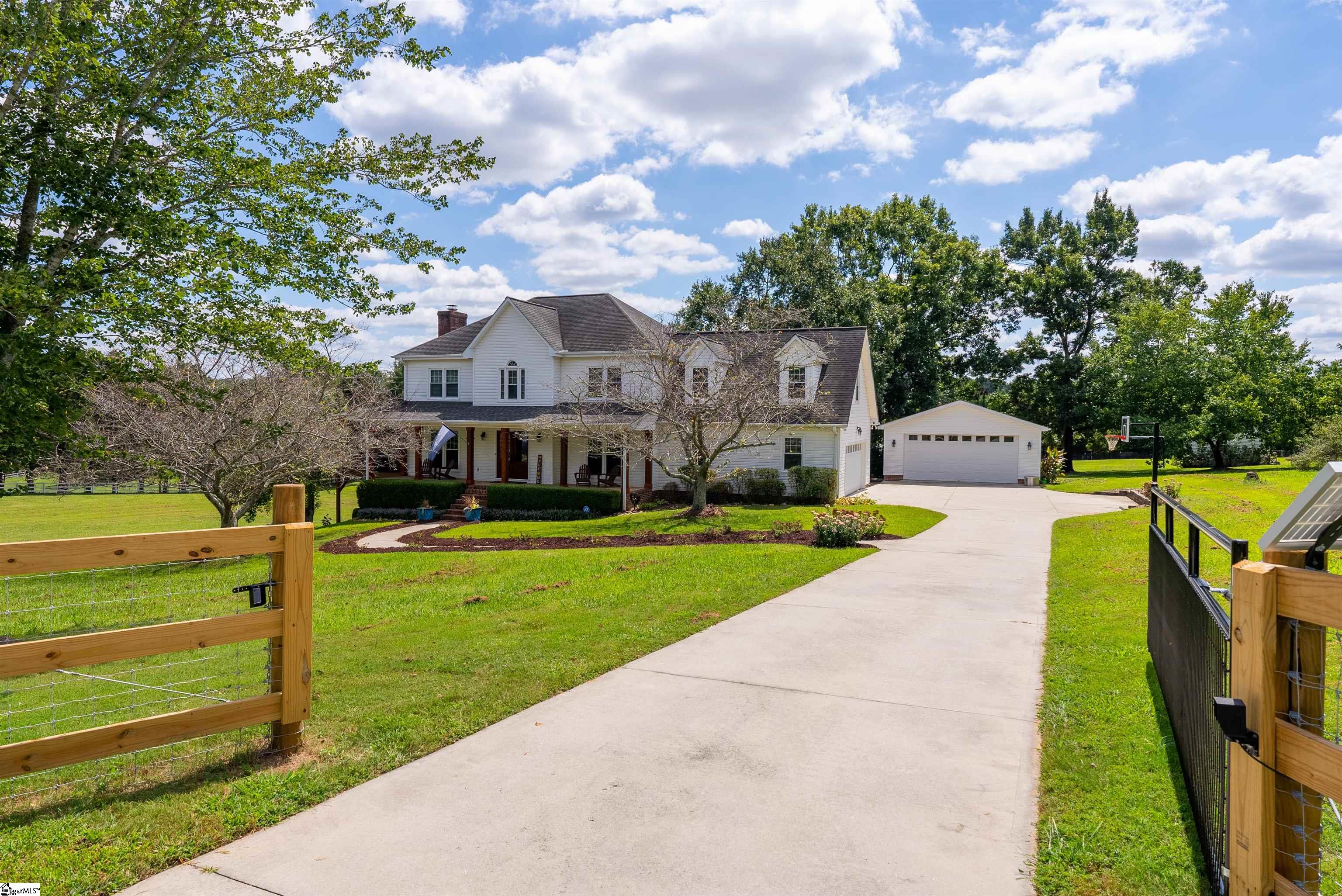 208 Bruce Meadow Road Simpsonville, SC 29681