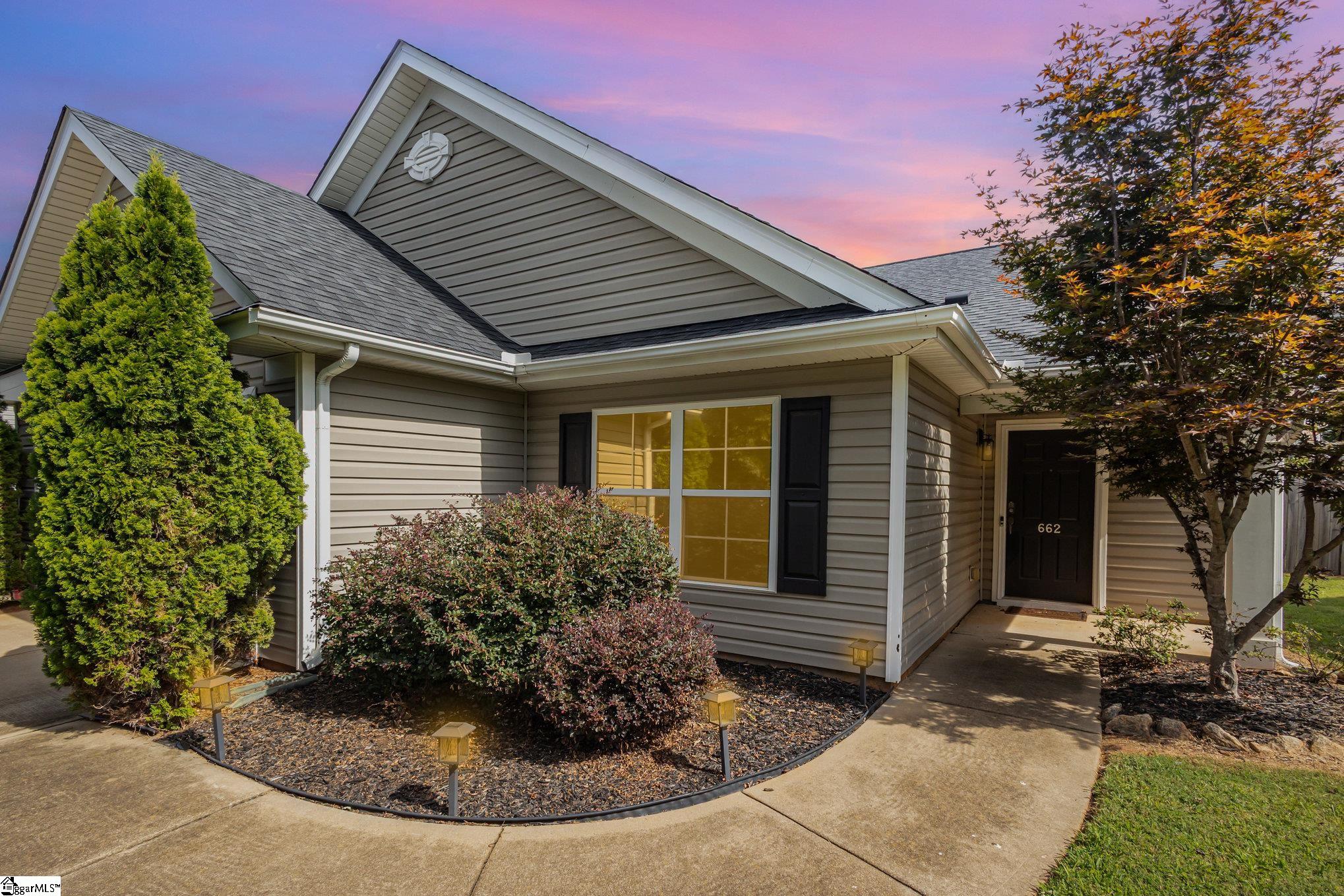 662 Branch View Drive Boiling Springs, SC 29316