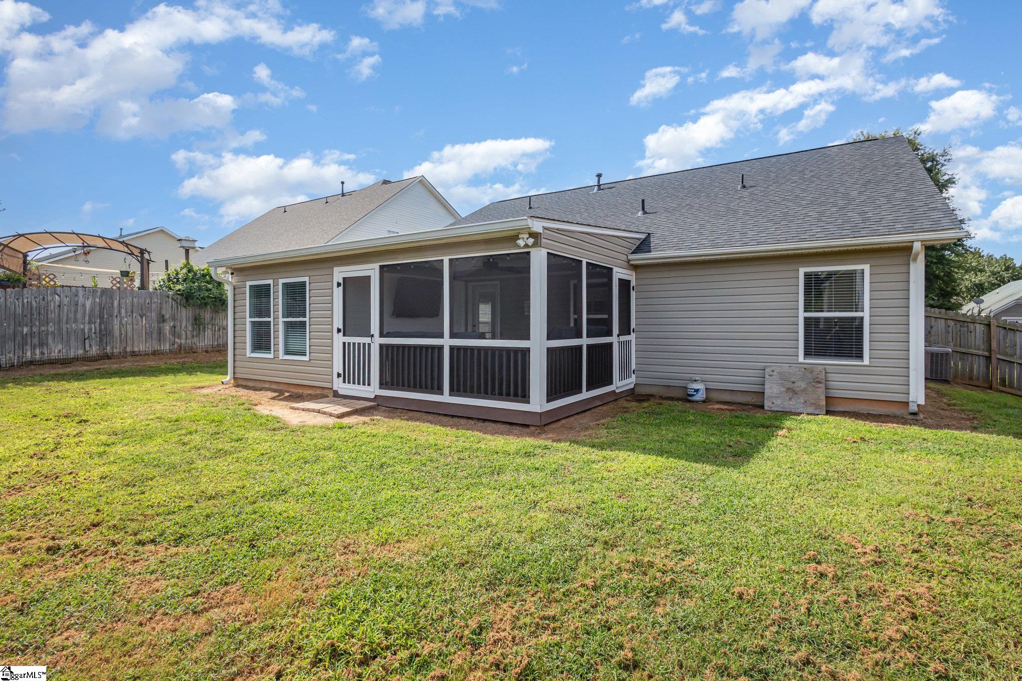 662 Branch View Drive Boiling Springs, SC 29316