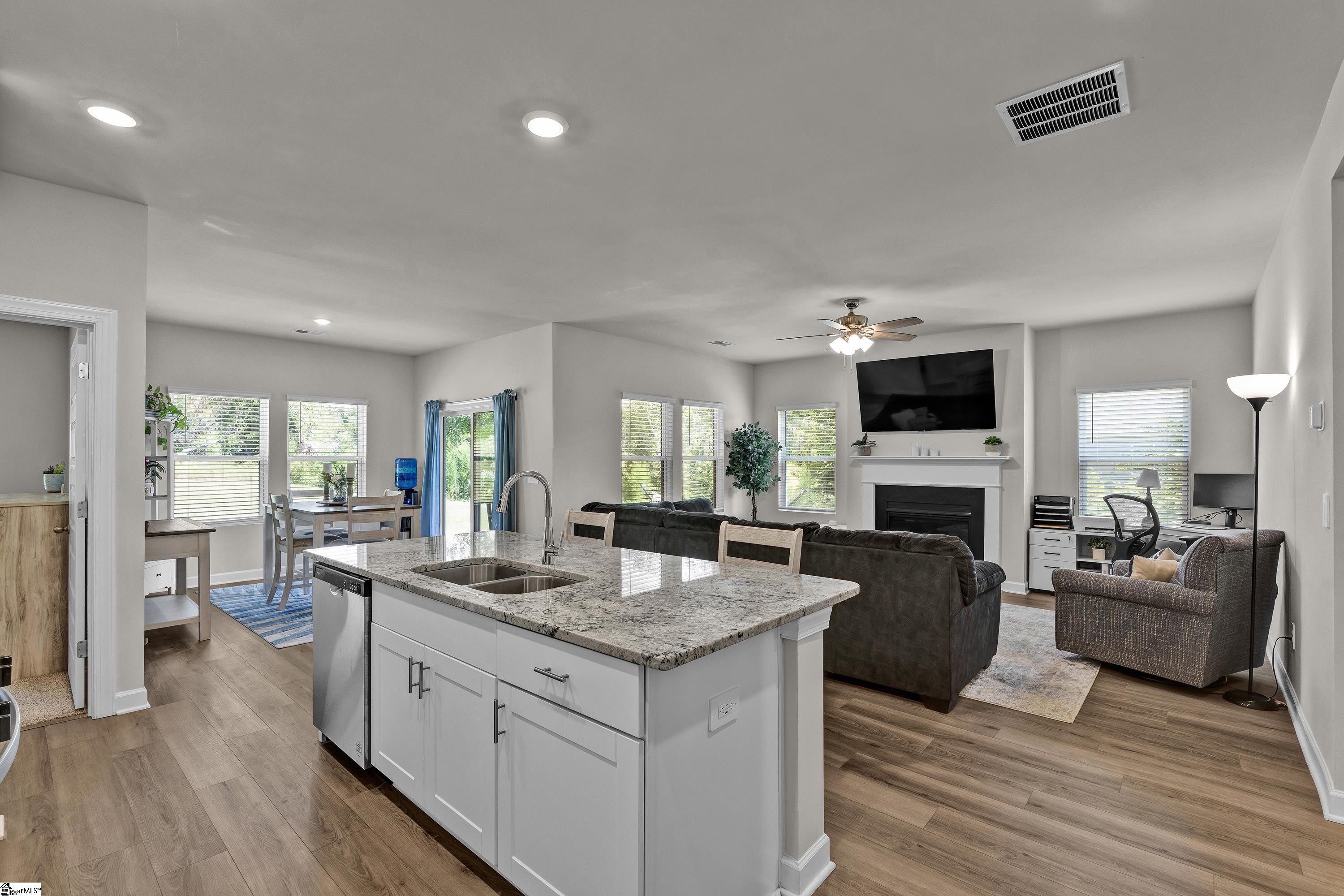 242 Addysons Way Fountain Inn, SC 29644