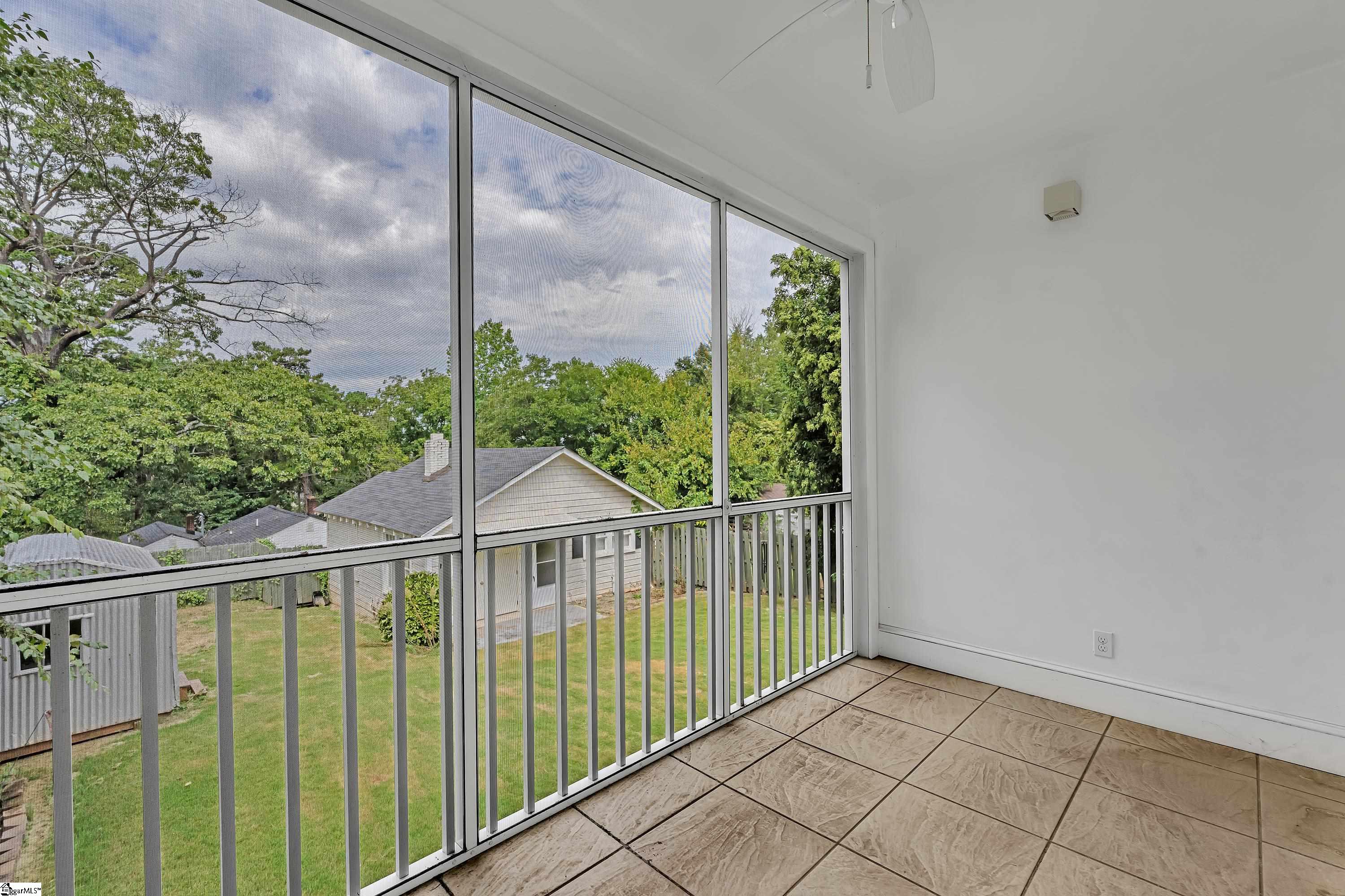 18 McAdoo Avenue Greenville, SC 29607