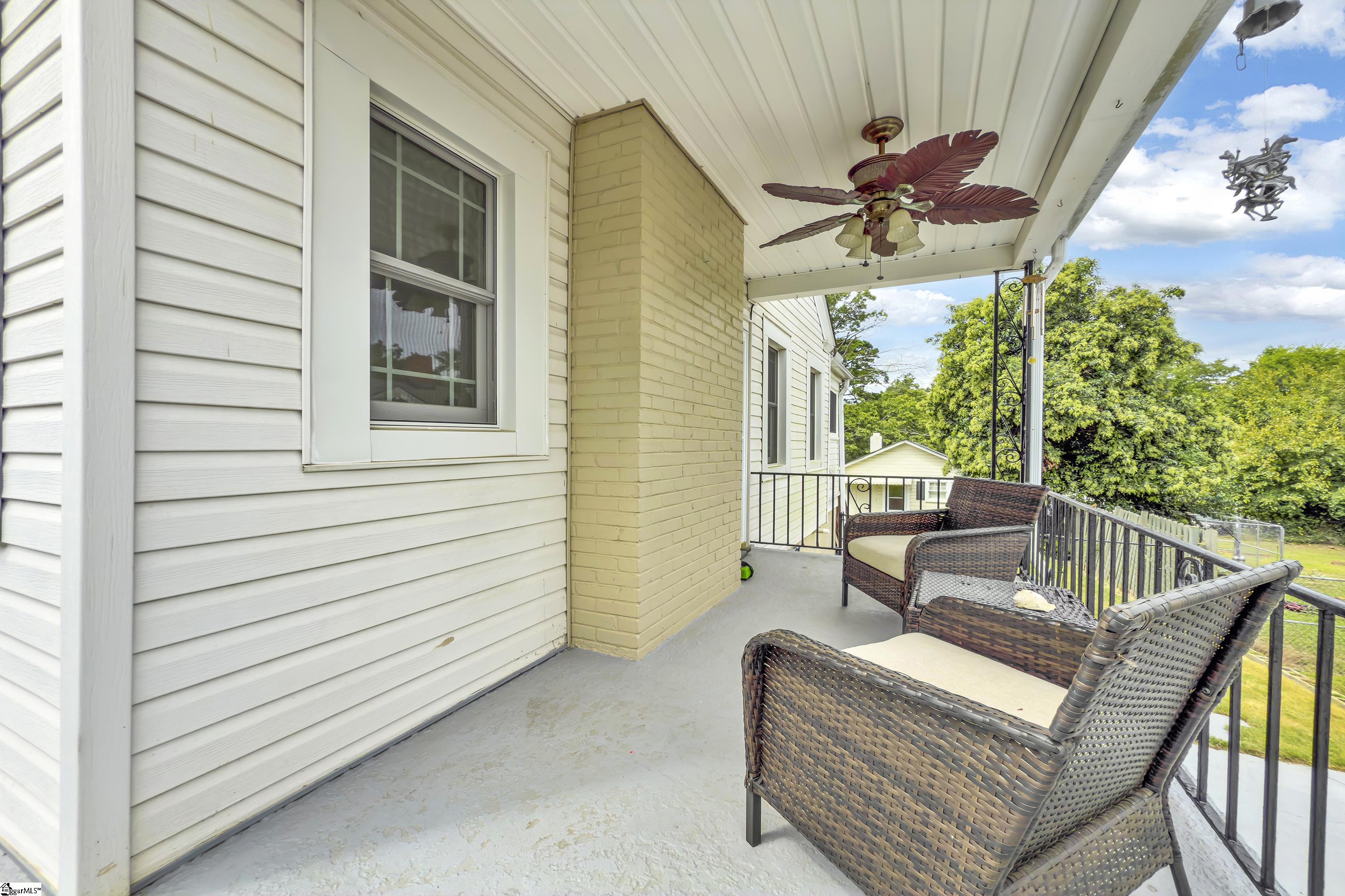 18 McAdoo Avenue Greenville, SC 29607