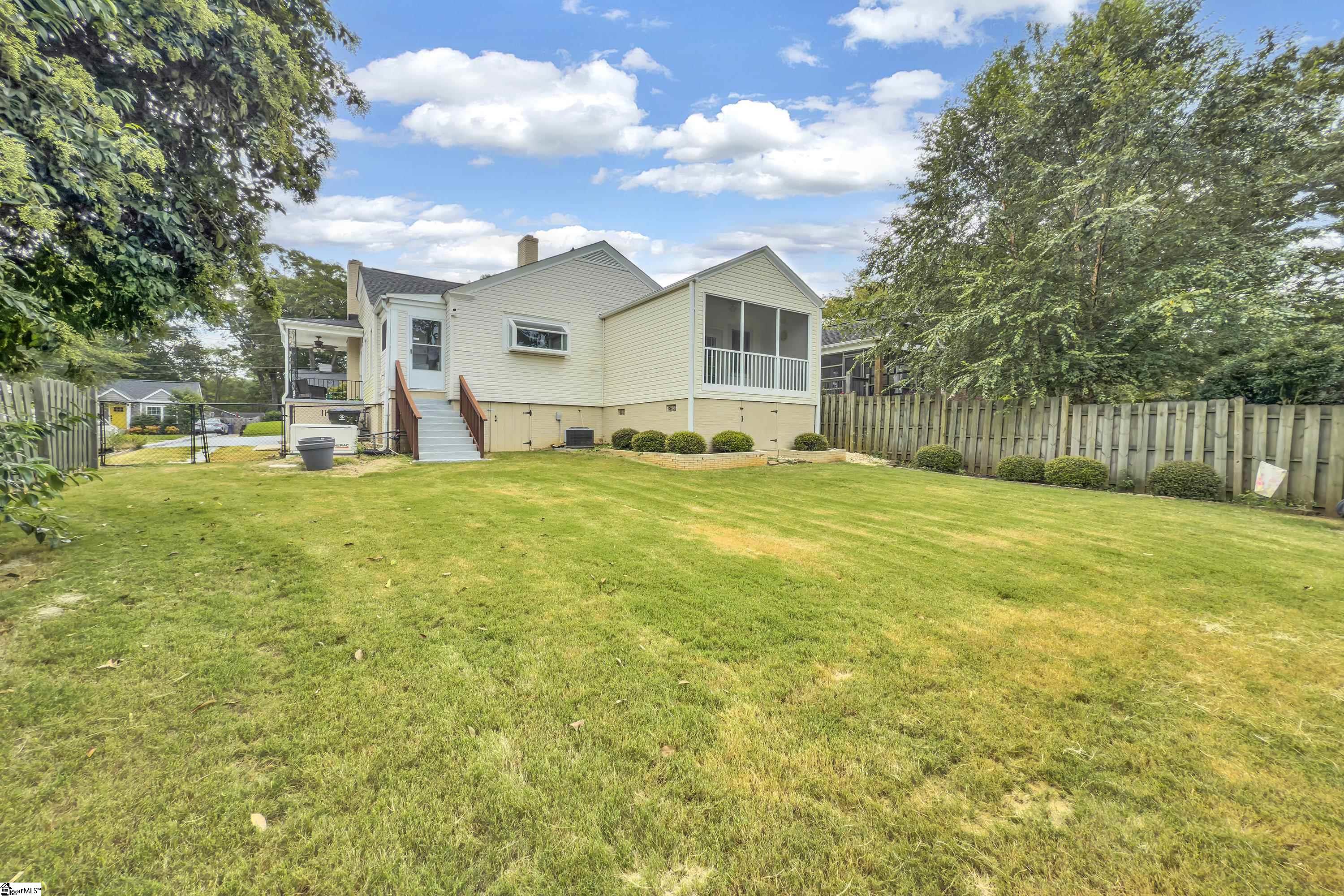 18 McAdoo Avenue Greenville, SC 29607