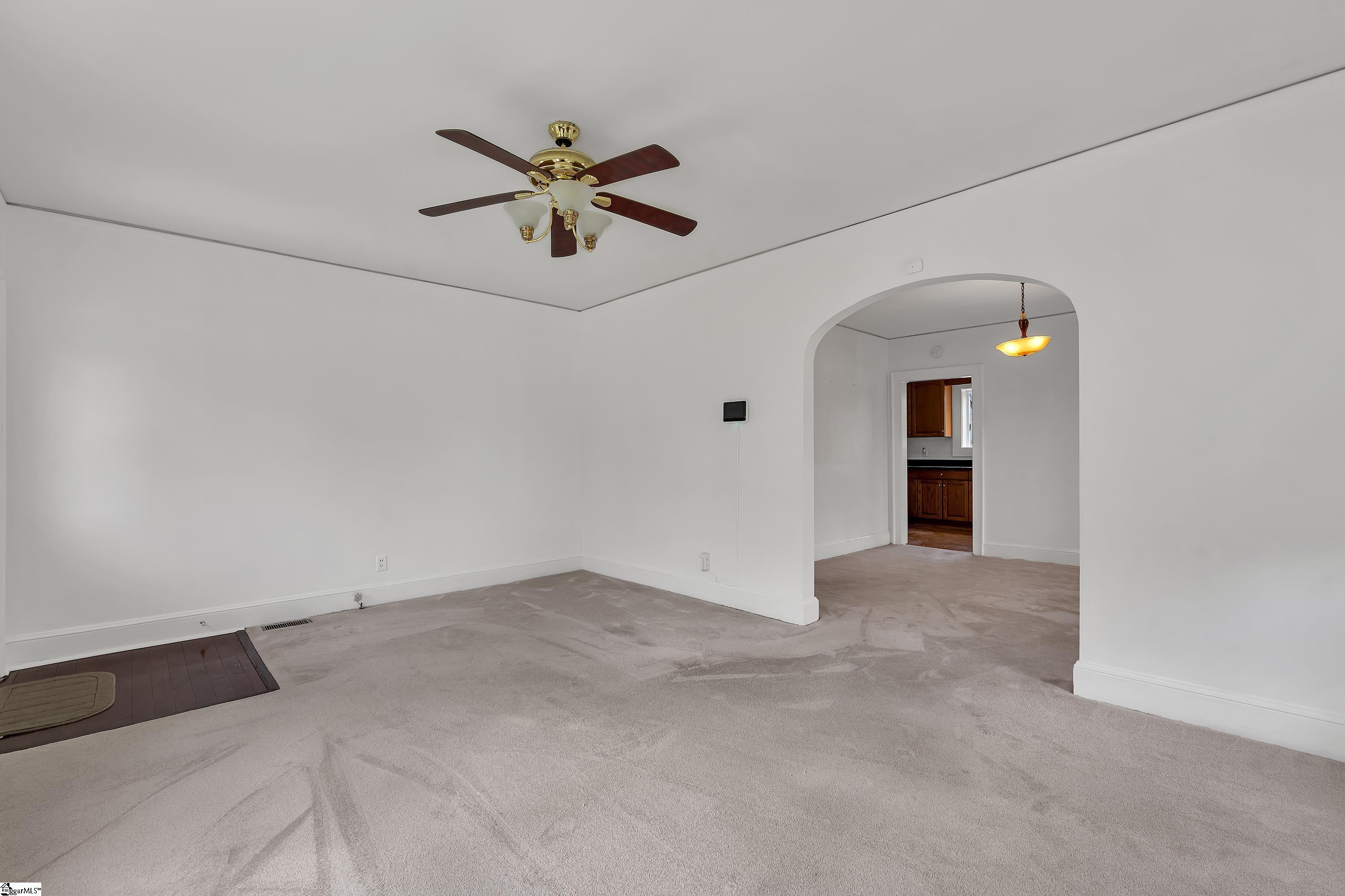 18 McAdoo Avenue Greenville, SC 29607