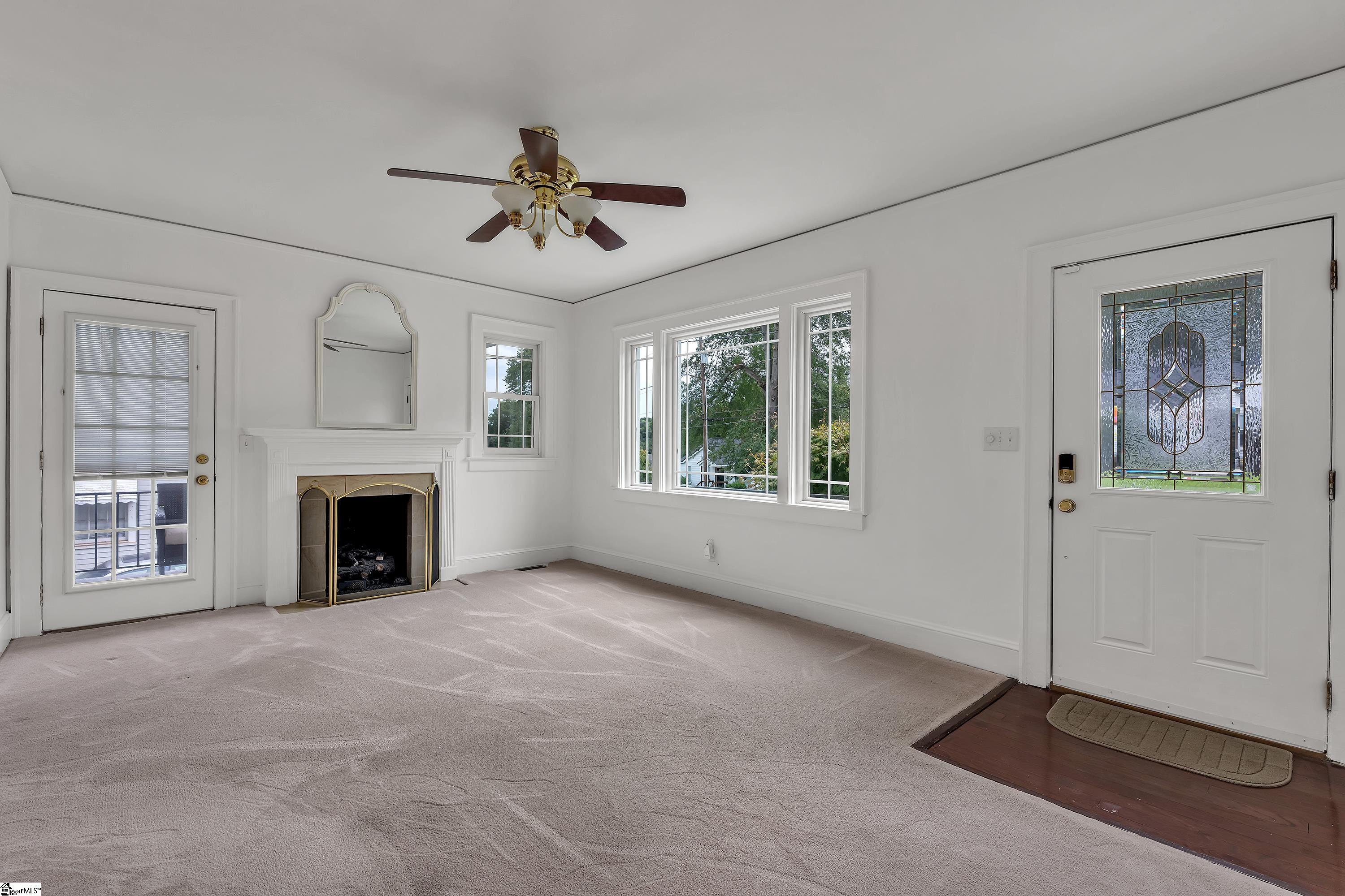 18 McAdoo Avenue Greenville, SC 29607