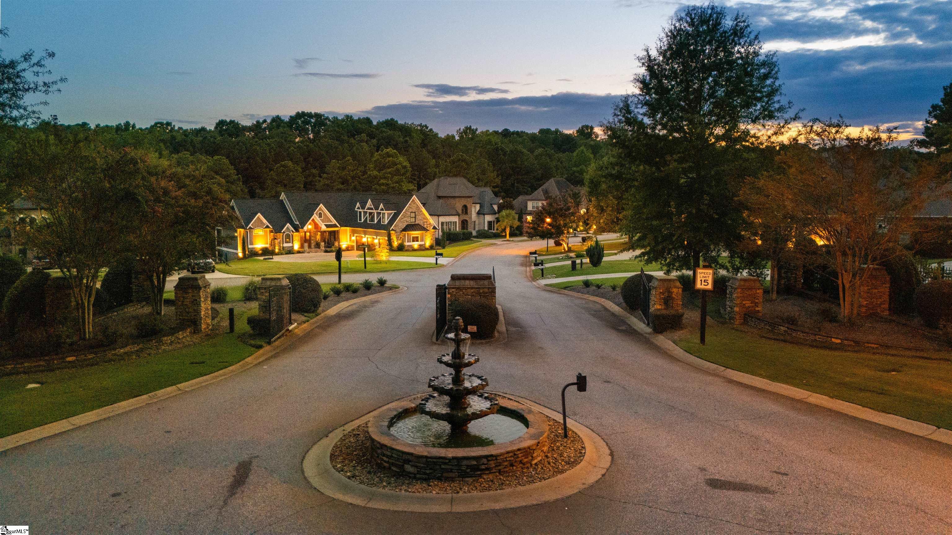 610 Crowe Creek Trail Inman, SC 29349