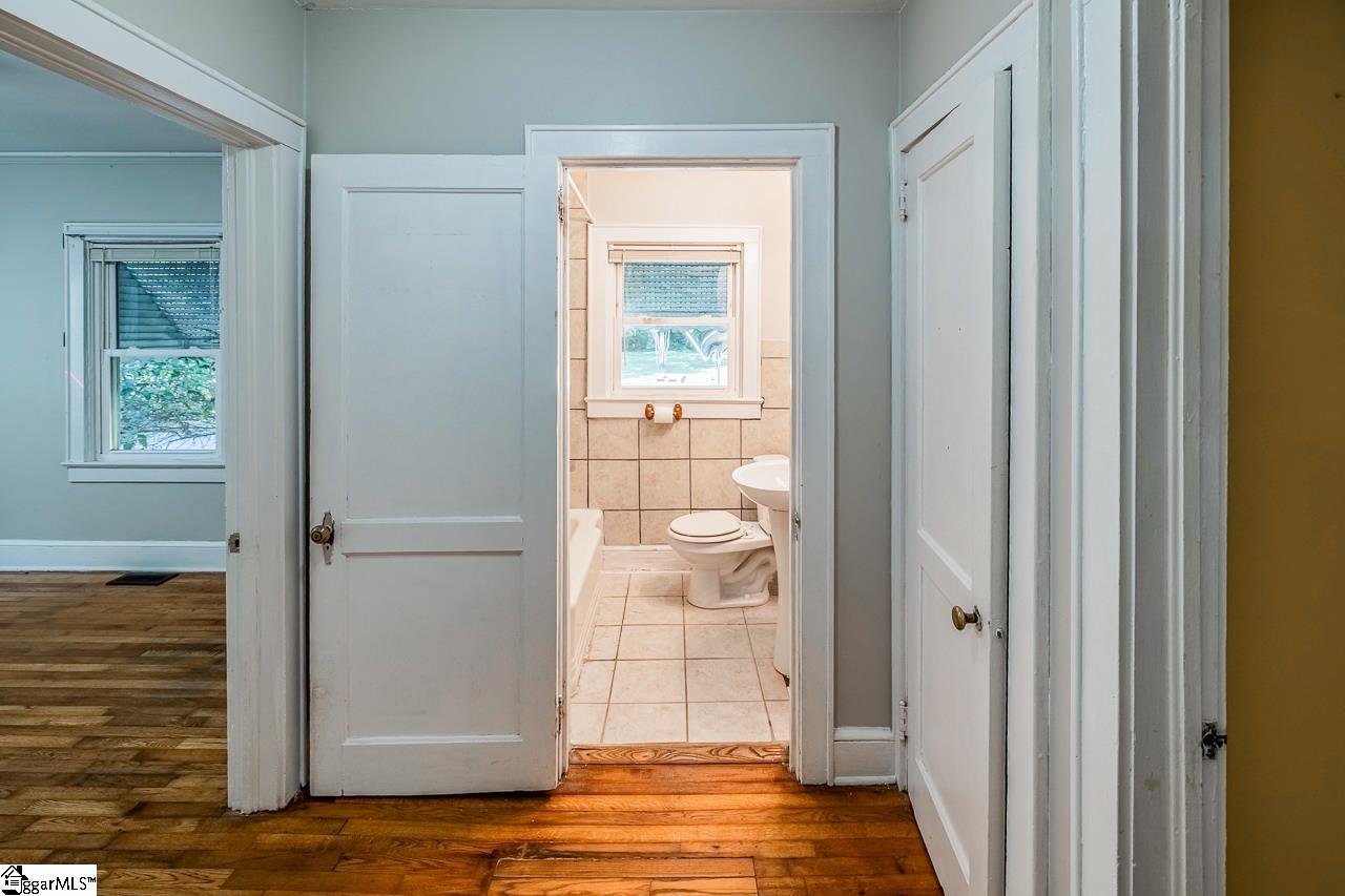 212 S Texas Avenue Greenville, SC 29611