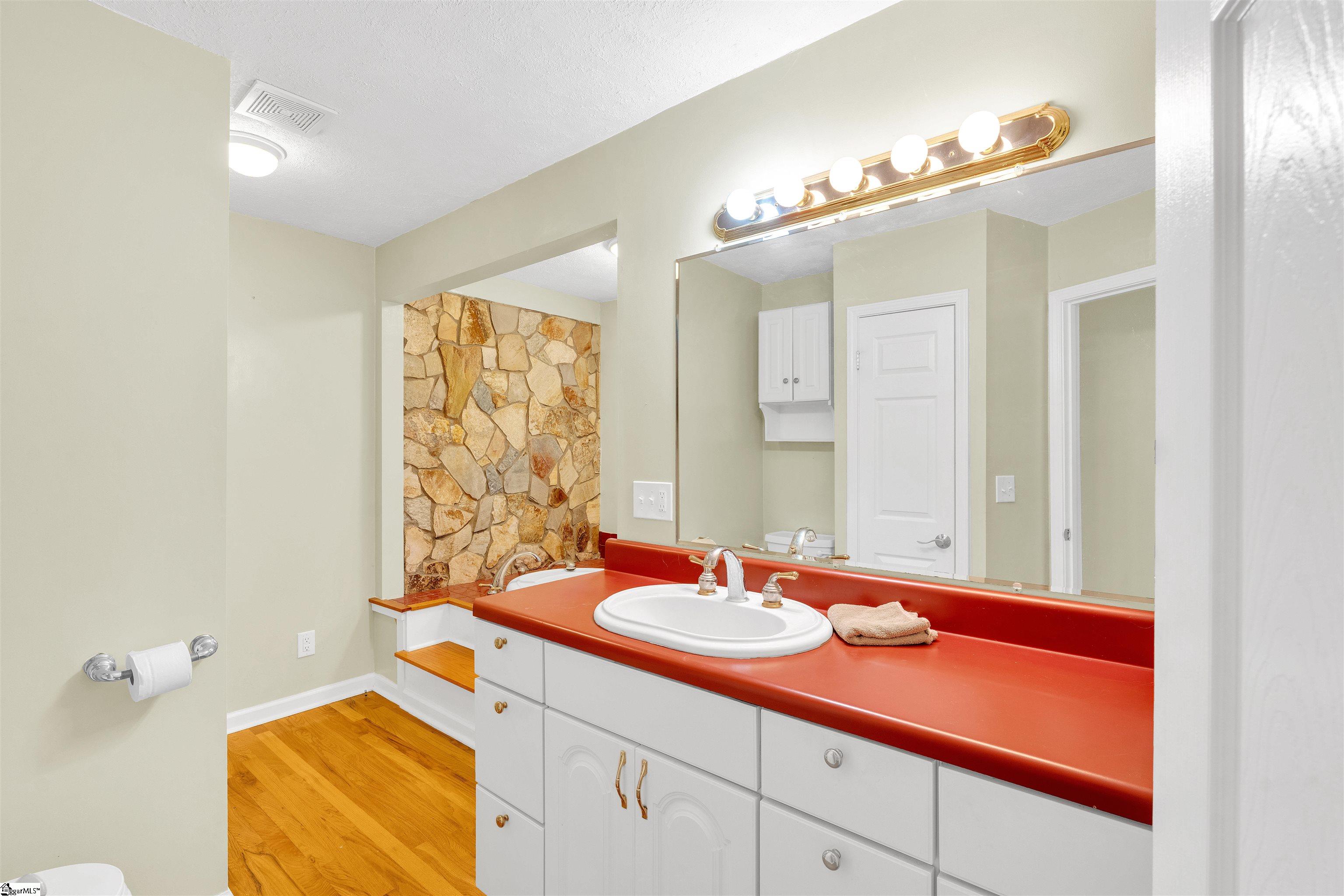 819 J C Cooper Road Fountain Inn, SC 29644