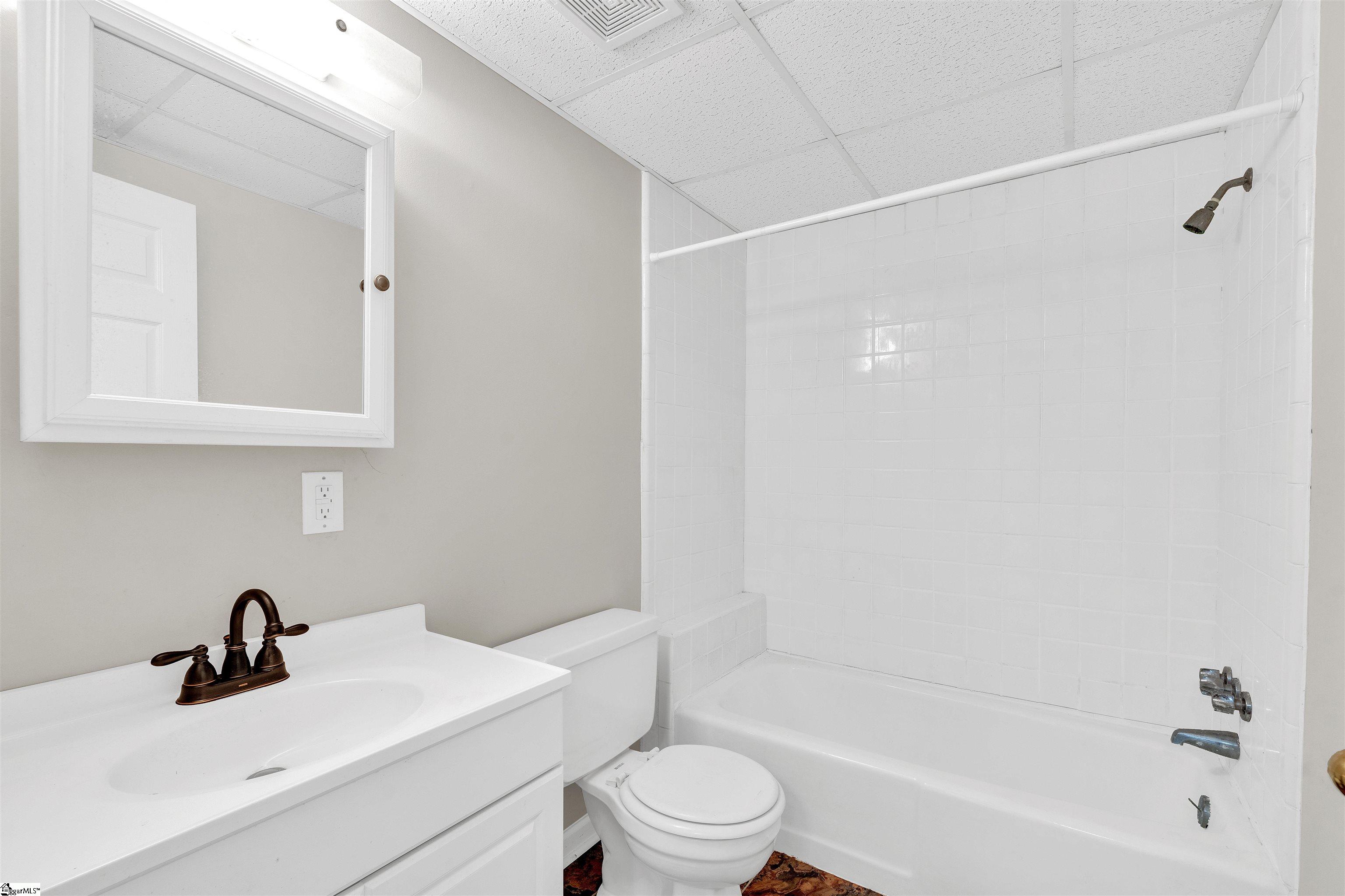 819 J C Cooper Road Fountain Inn, SC 29644