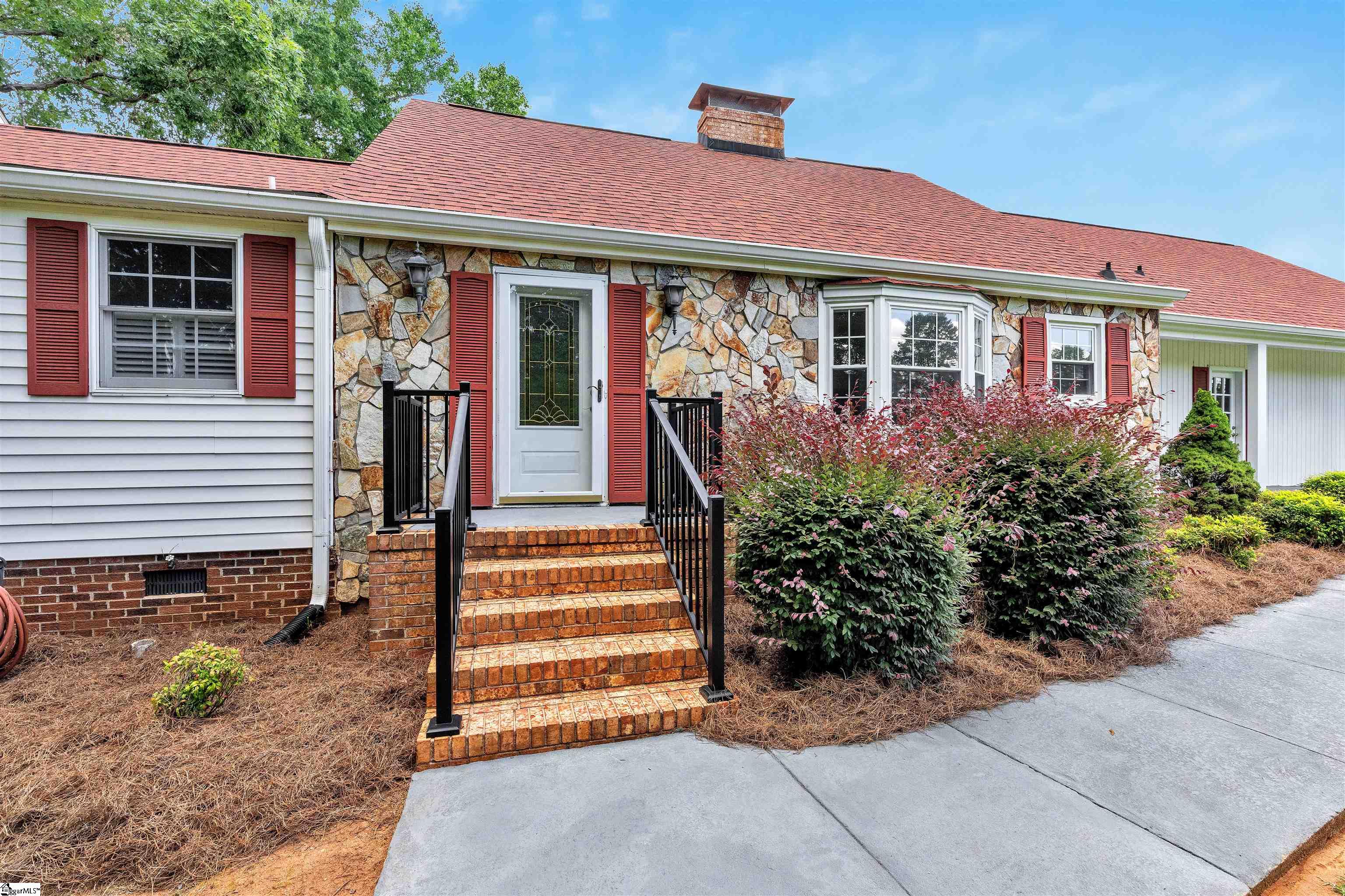 819 J C Cooper Road Fountain Inn, SC 29644