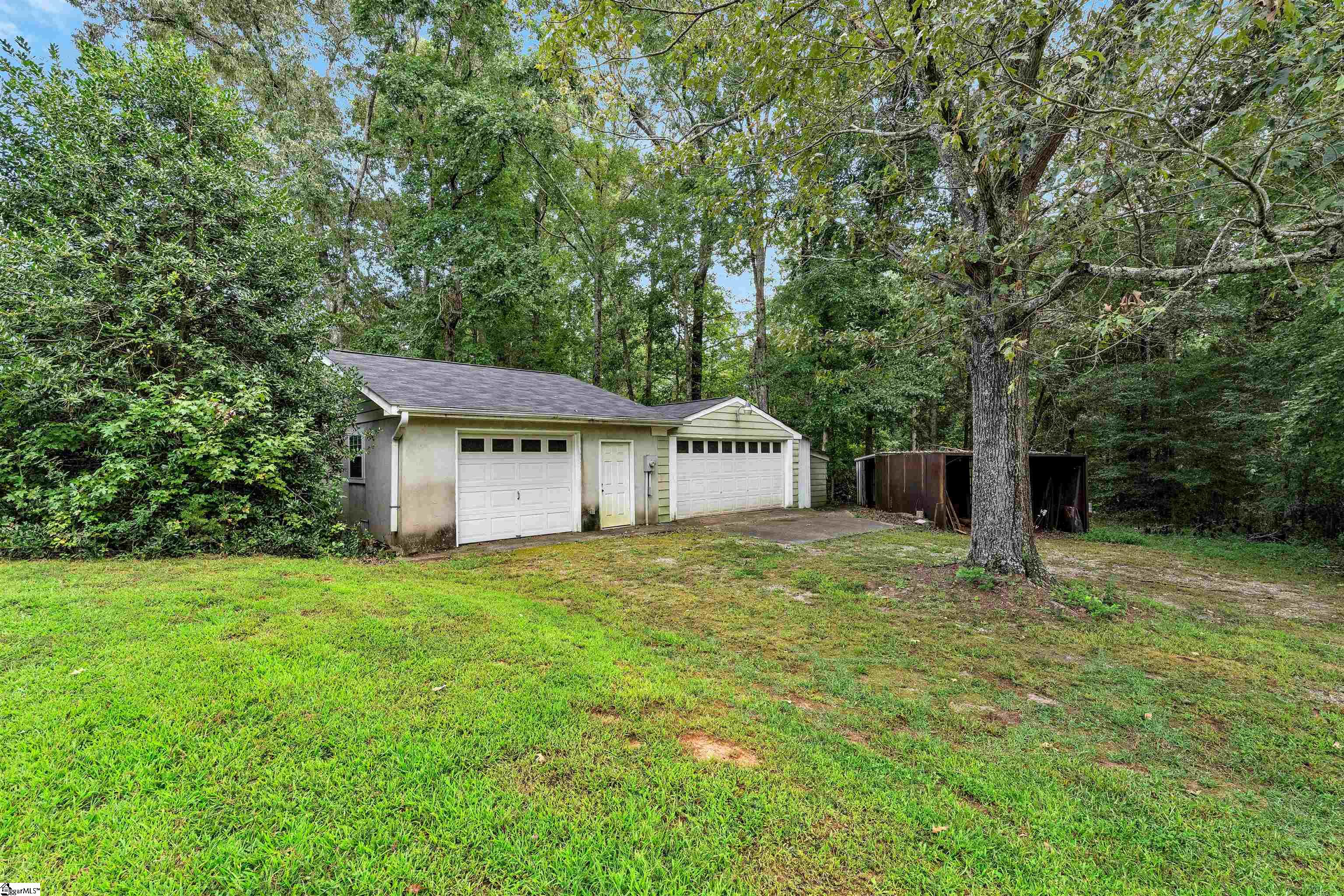 819 J C Cooper Road Fountain Inn, SC 29644
