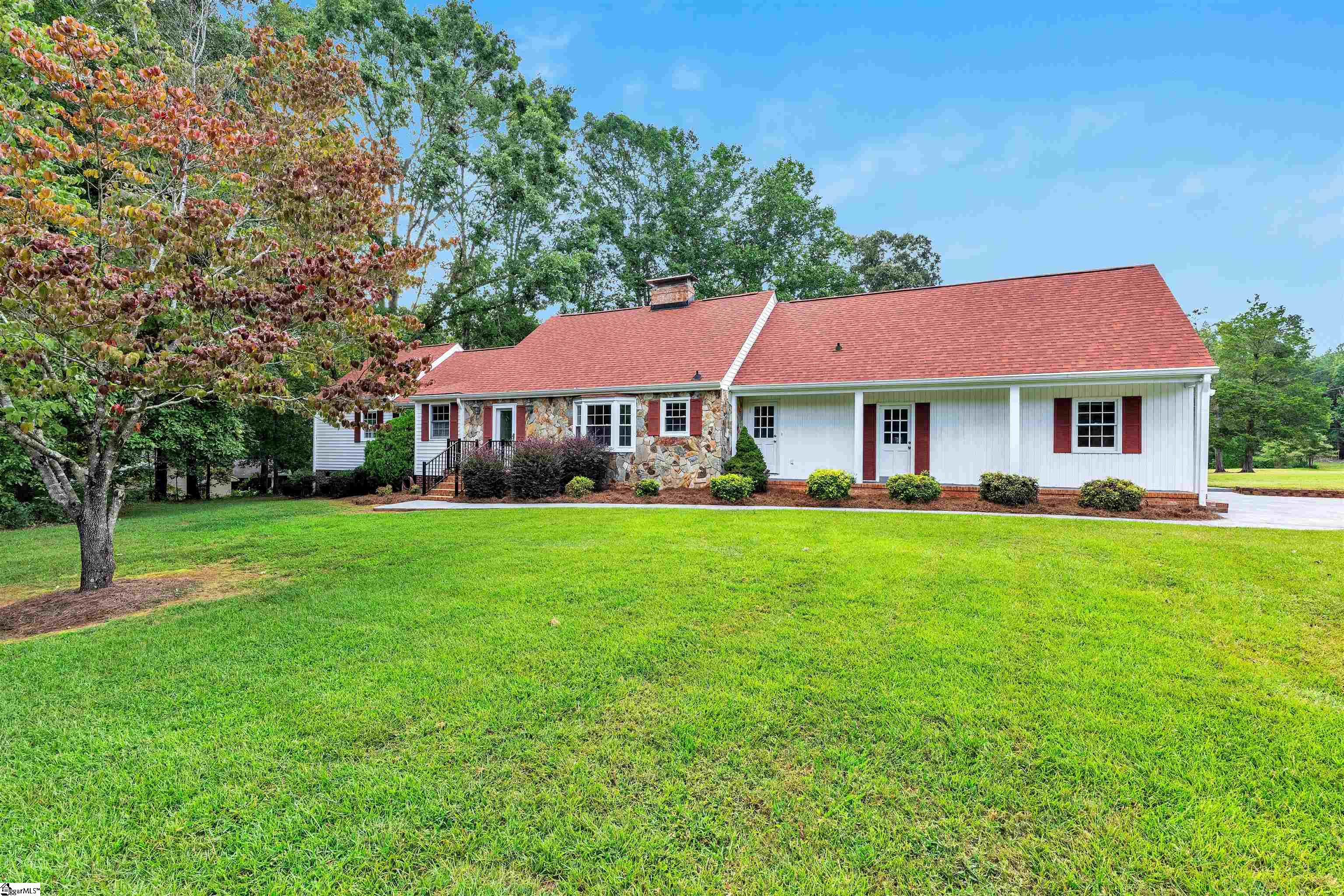 819 J C Cooper Road Fountain Inn, SC 29644
