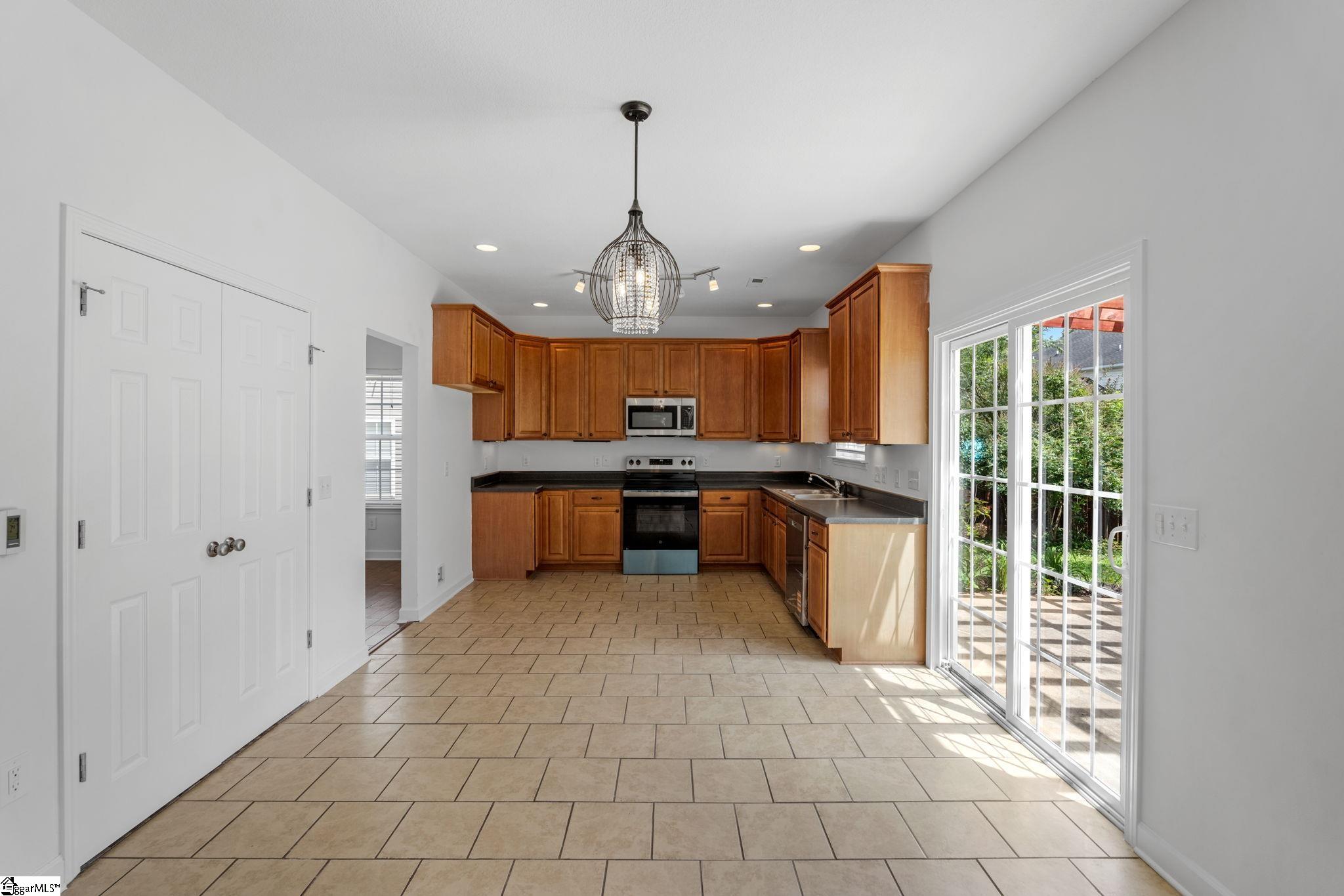 6 Rusty Court Simpsonville, SC 29680