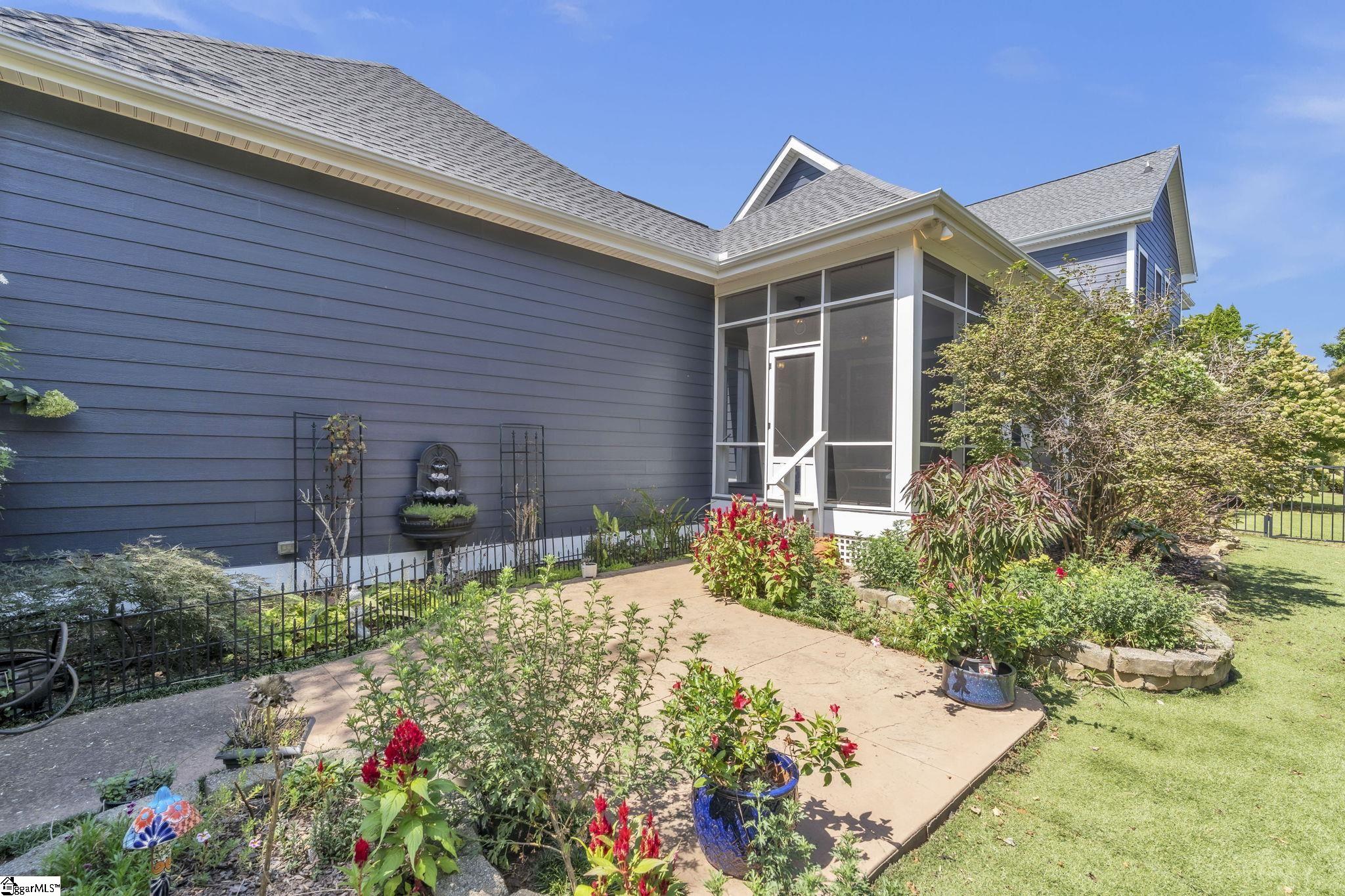 16 Plyler Drive Greenville, SC 29617