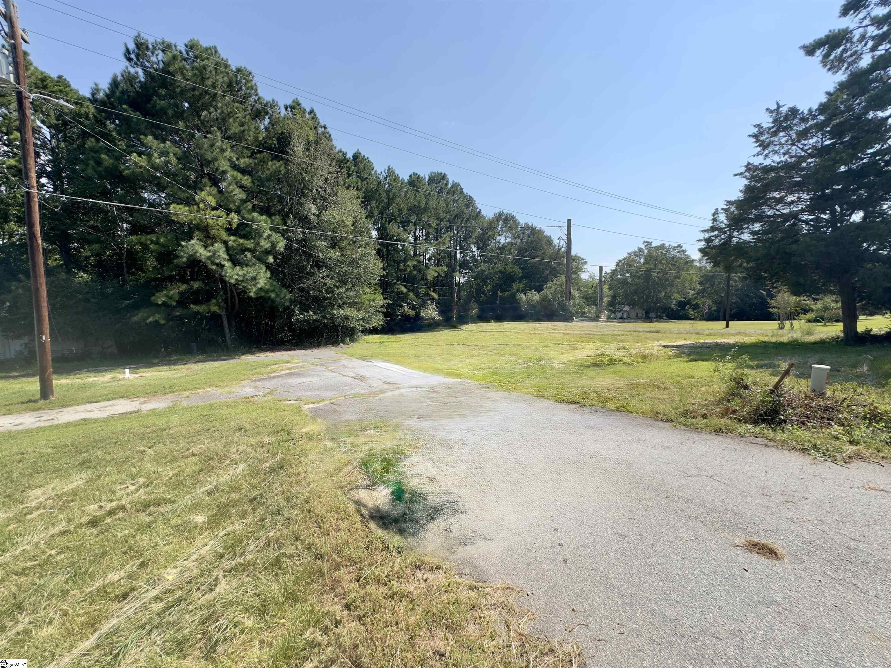 13250 W Highway Gray Court, SC 29645