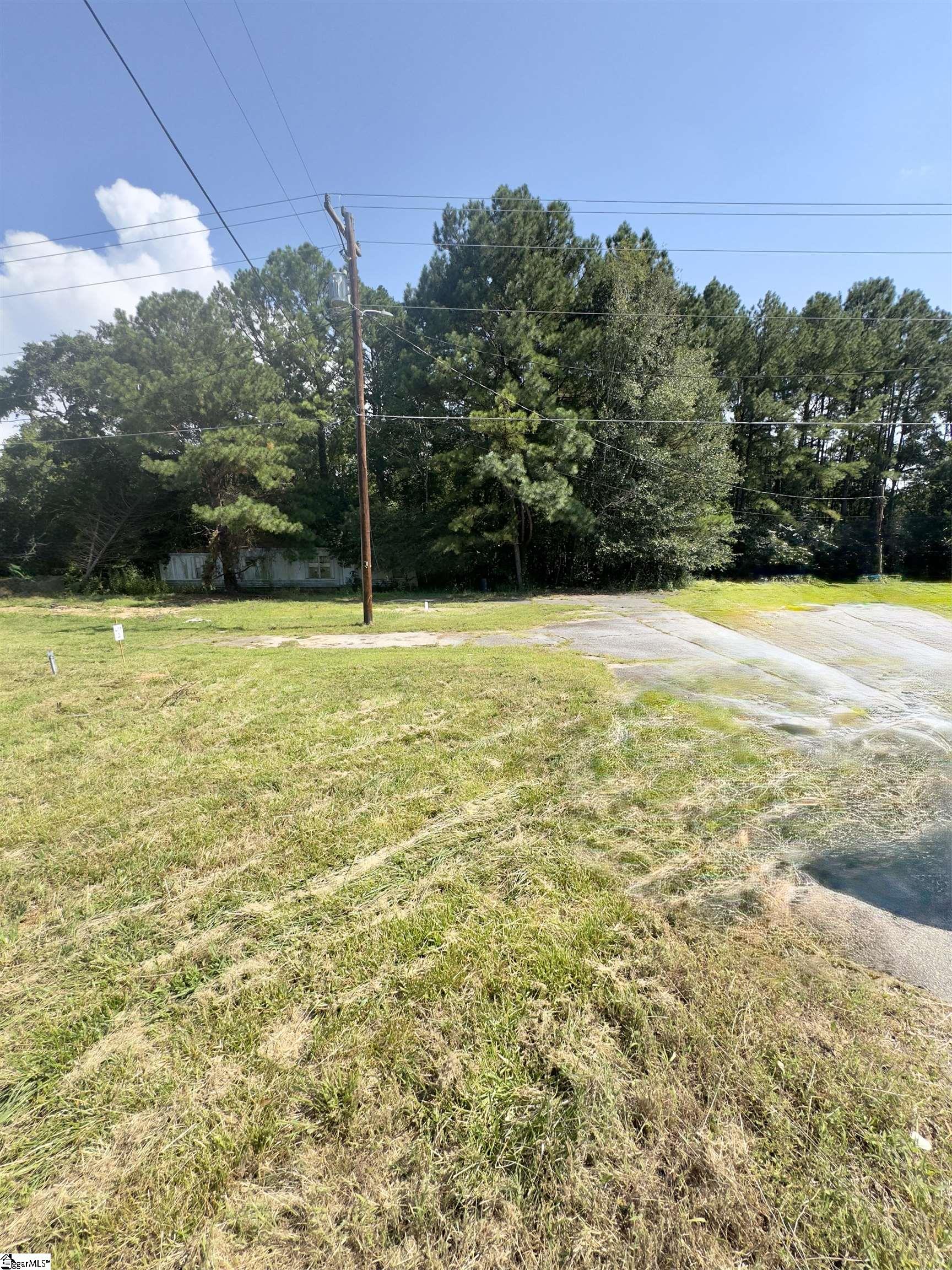 13250 W Highway Gray Court, SC 29645