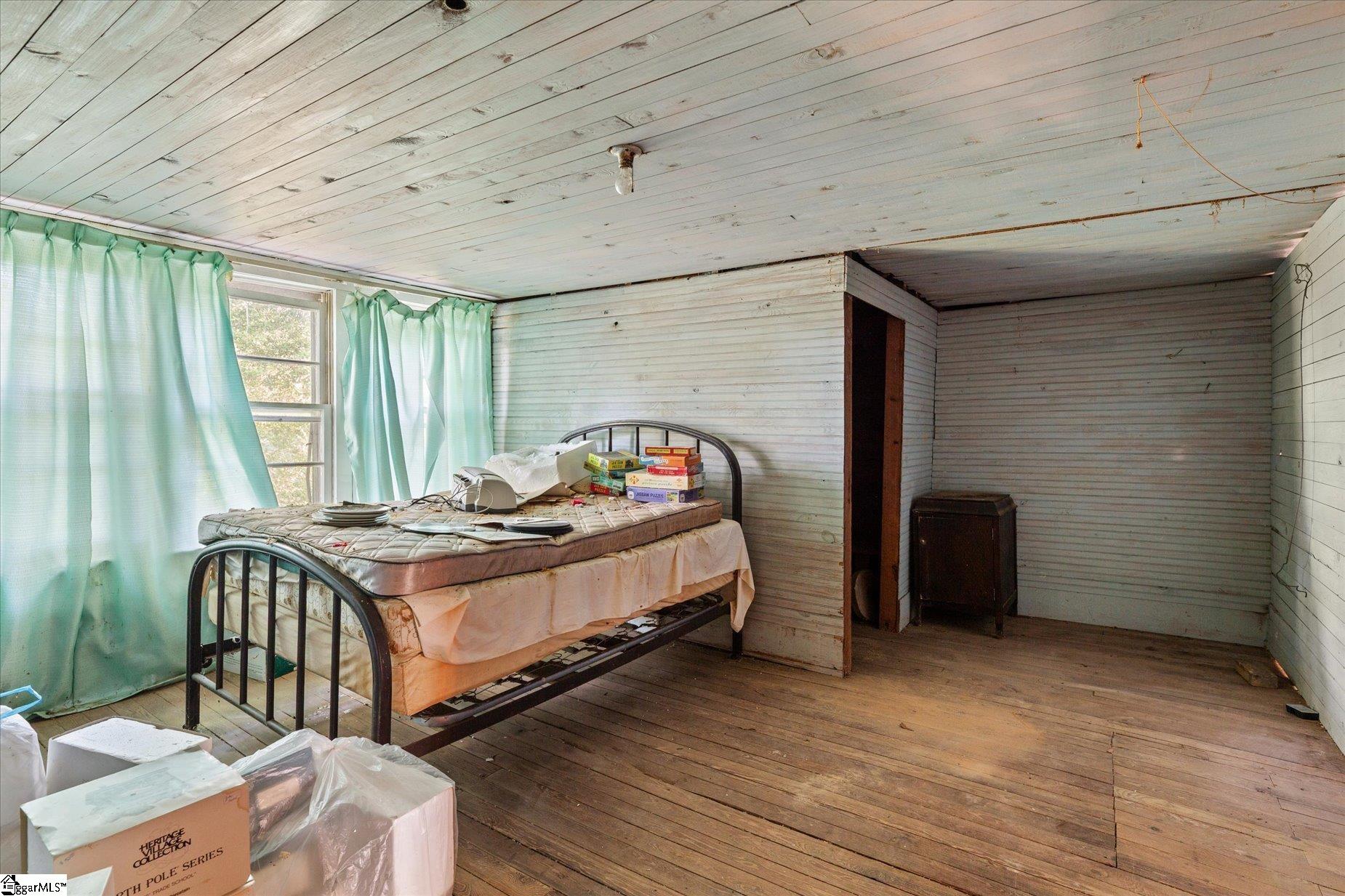 737 Burnt Mill Creek Road Mountville, SC 29370
