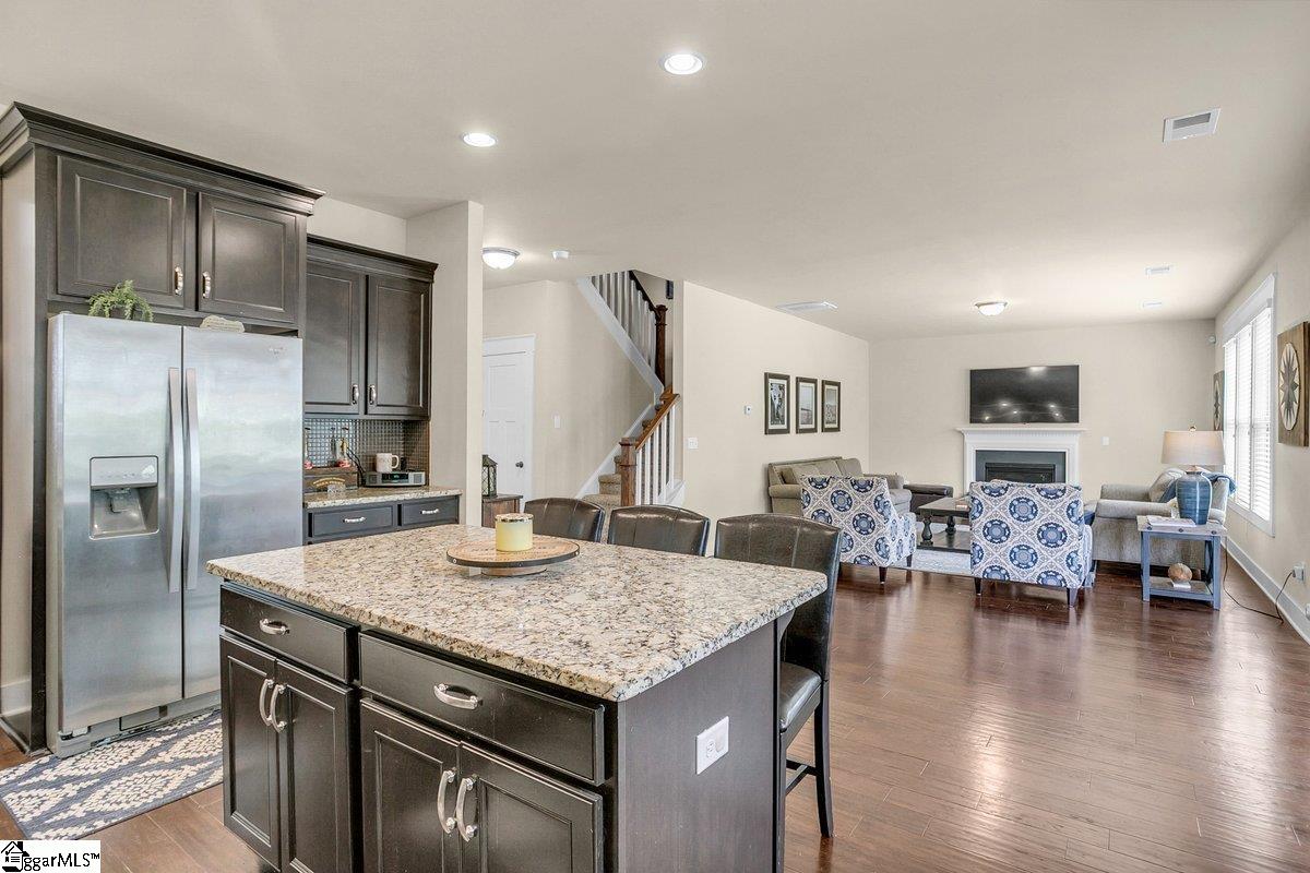 128 Summer Oak Lane Simpsonville, SC 29680