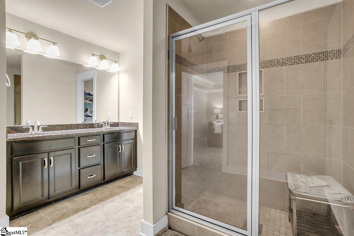 128 Summer Oak Lane Simpsonville, SC 29680