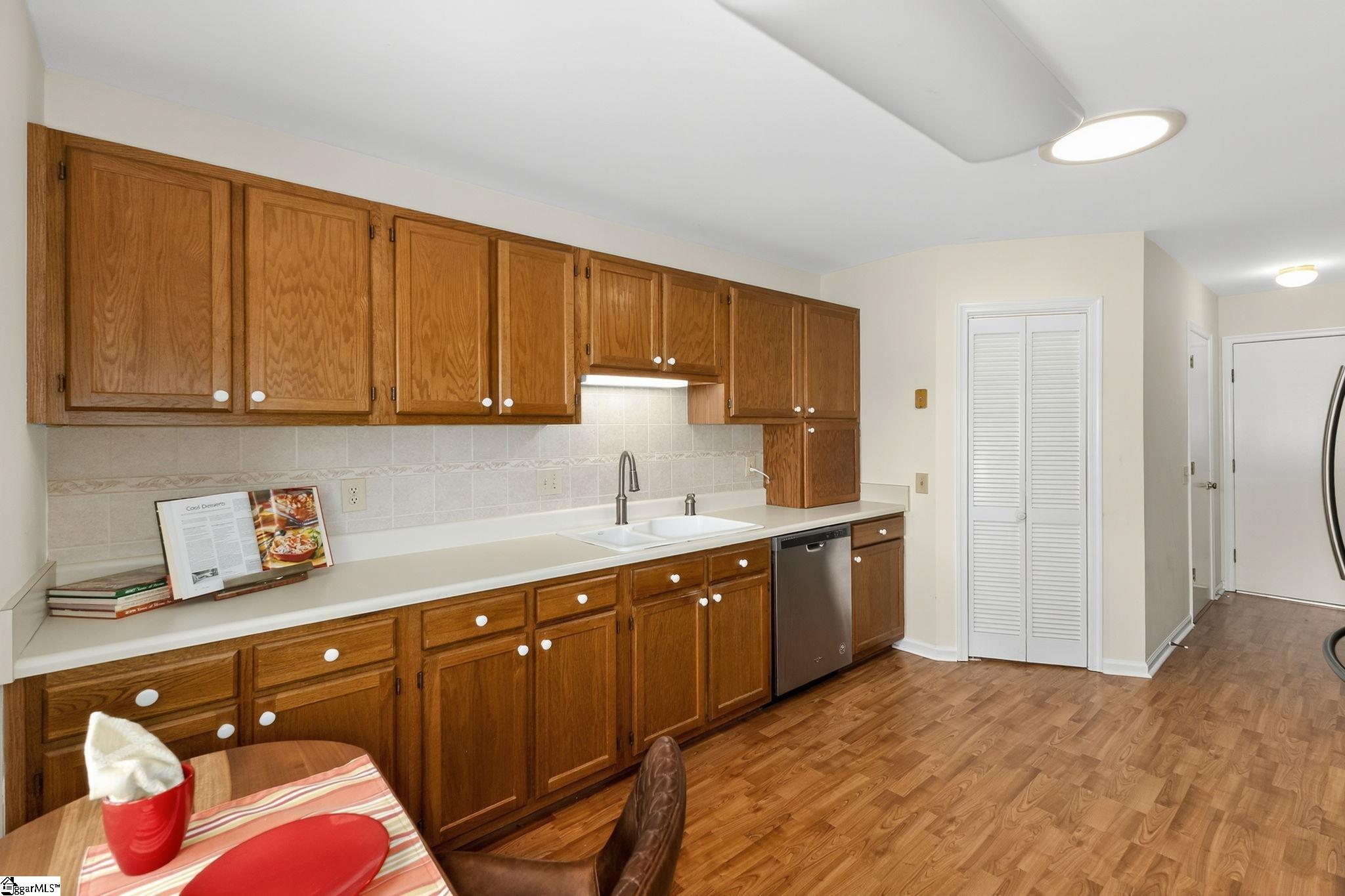 101 Lakeside Court Greenville, SC 29615