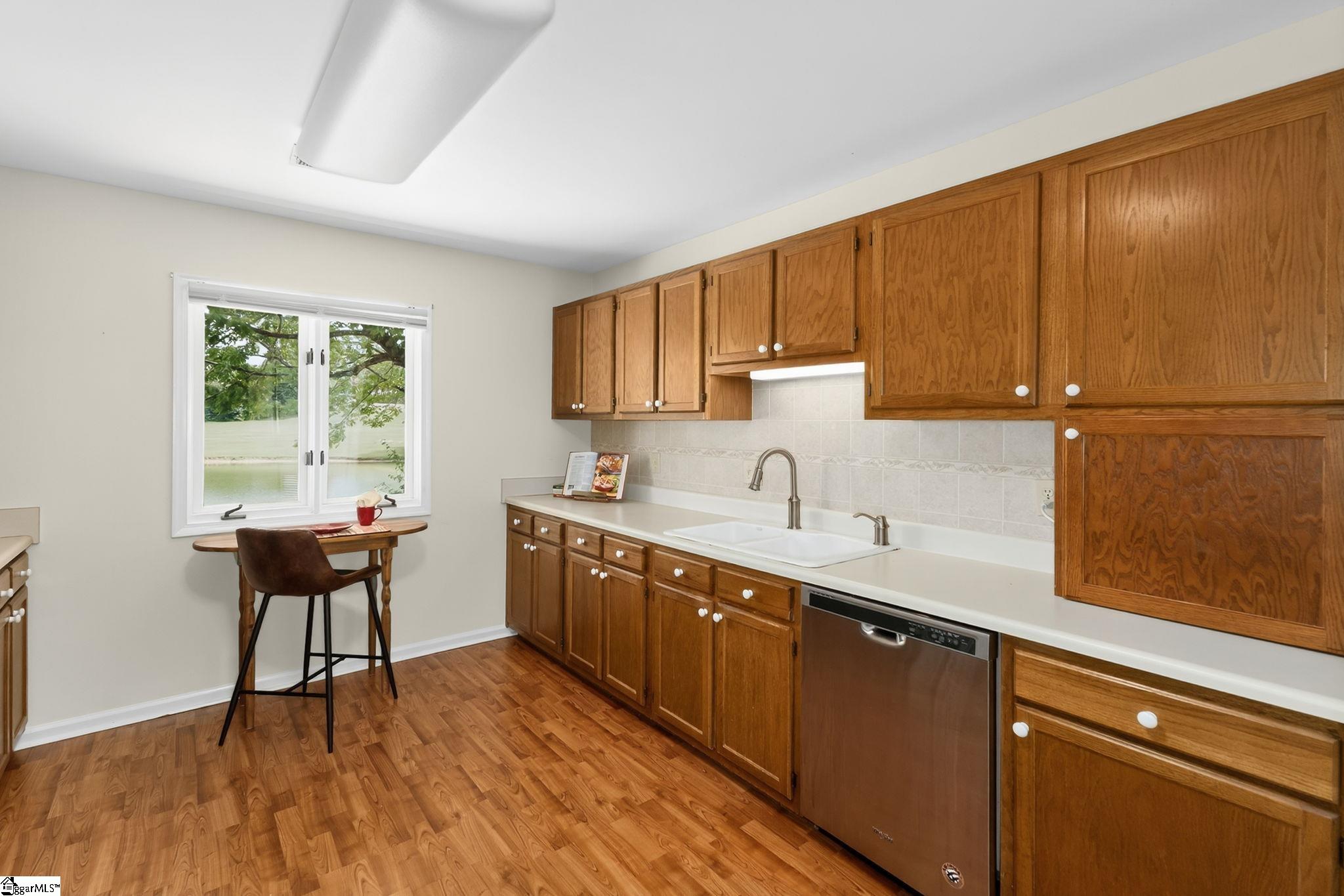 101 Lakeside Court Greenville, SC 29615