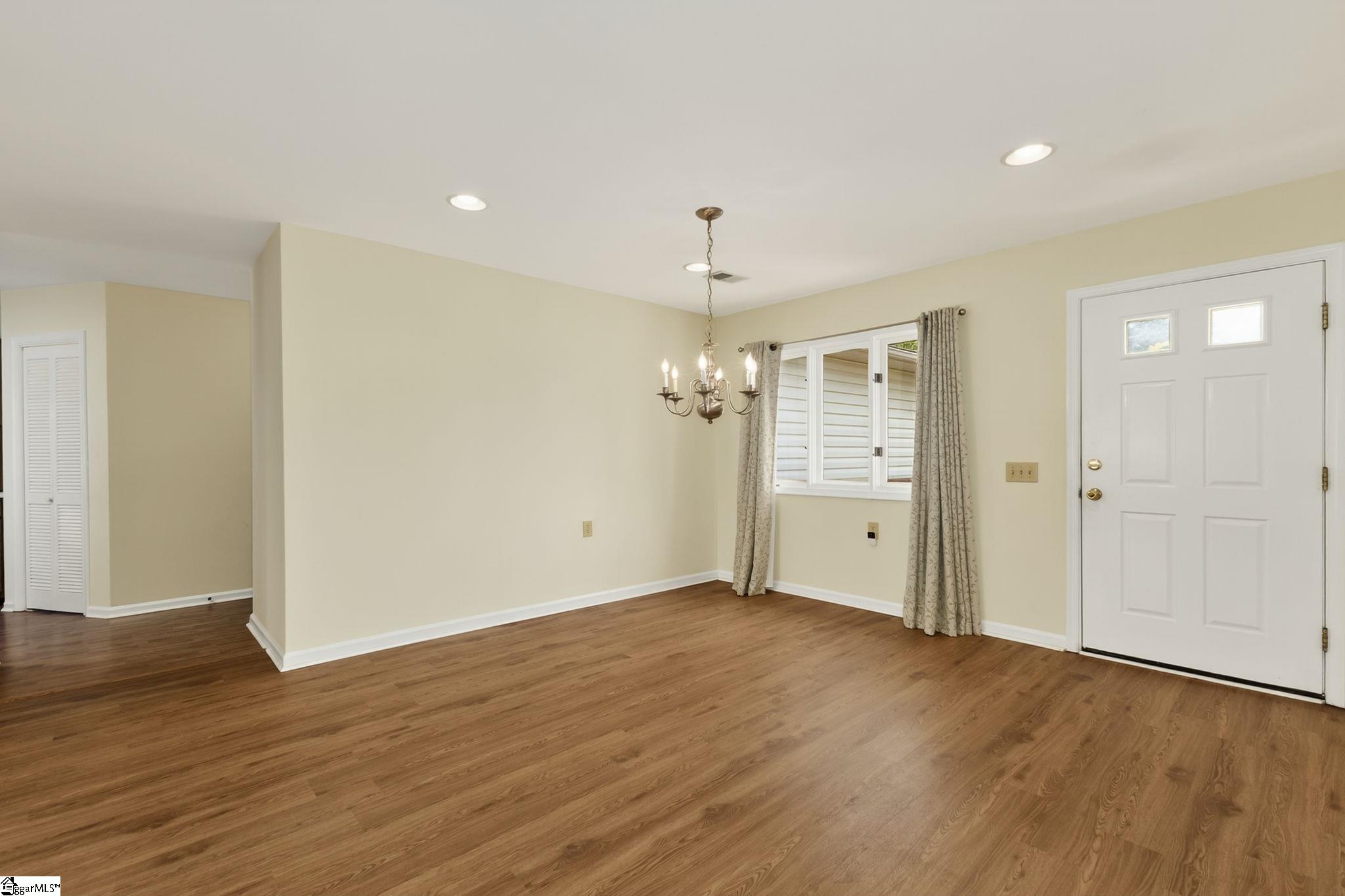 101 Lakeside Court Greenville, SC 29615