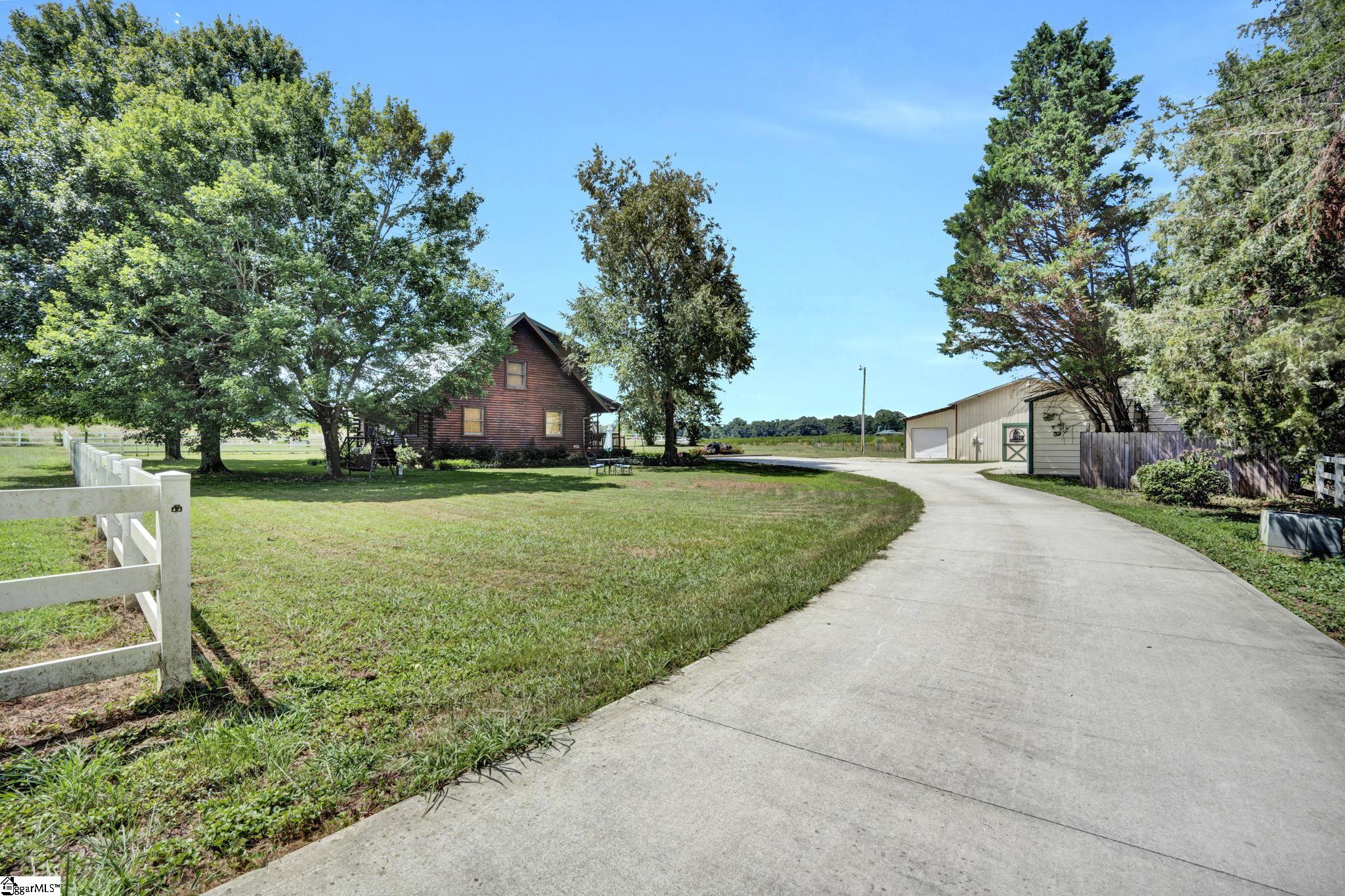 313 Henderson Road Gray Court, SC 29645