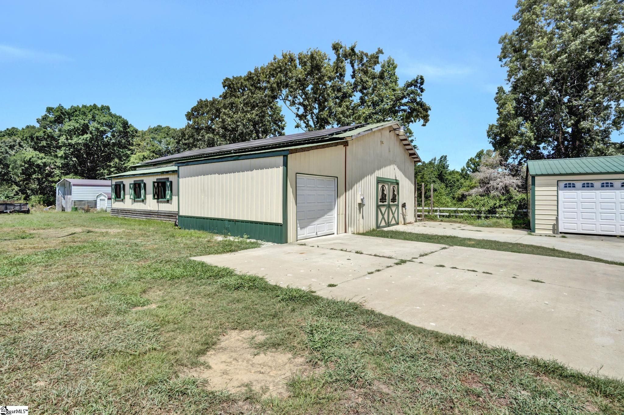 313 Henderson Road Gray Court, SC 29645