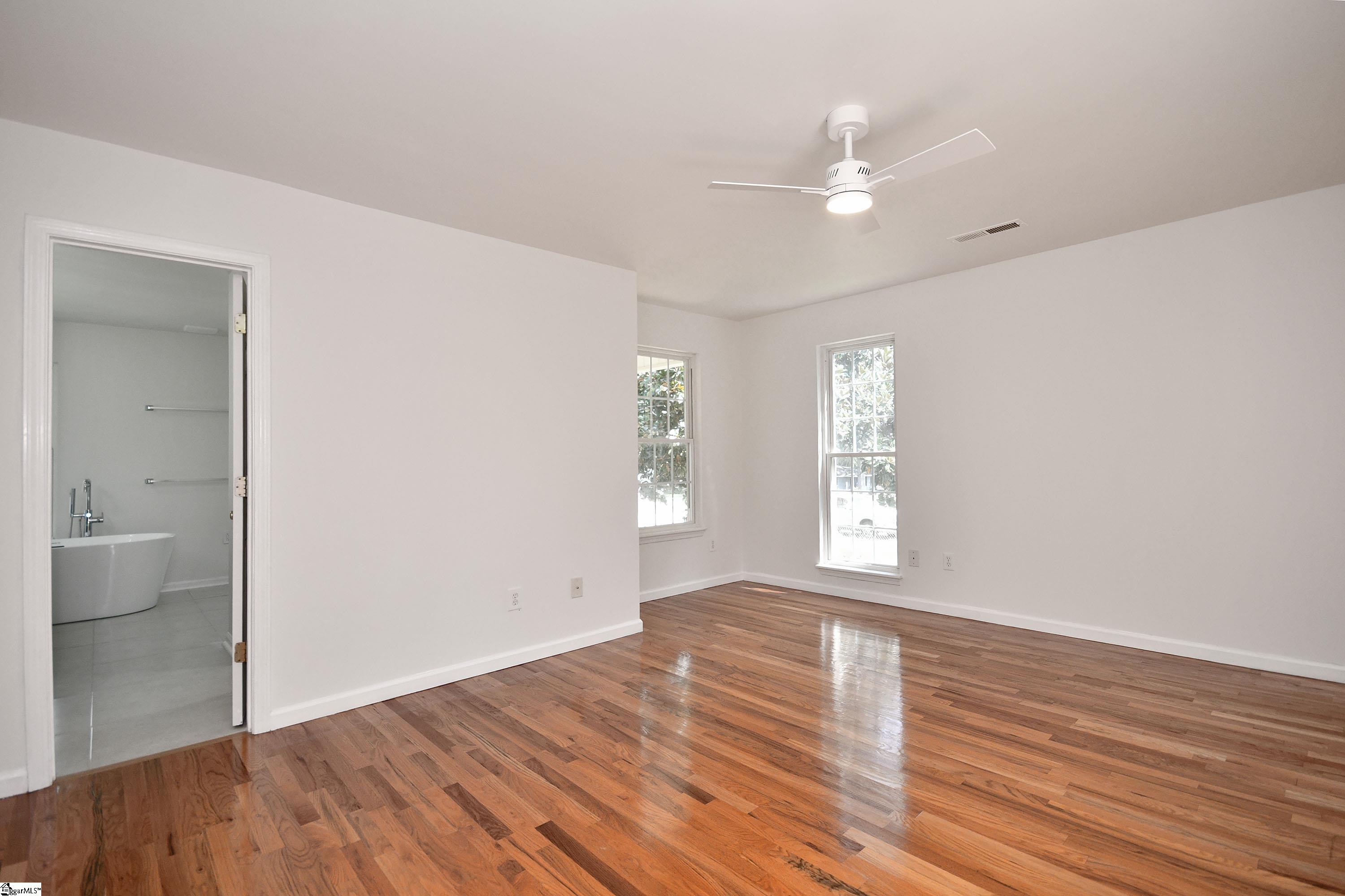 102 Tripp Street Williamston, SC 29697