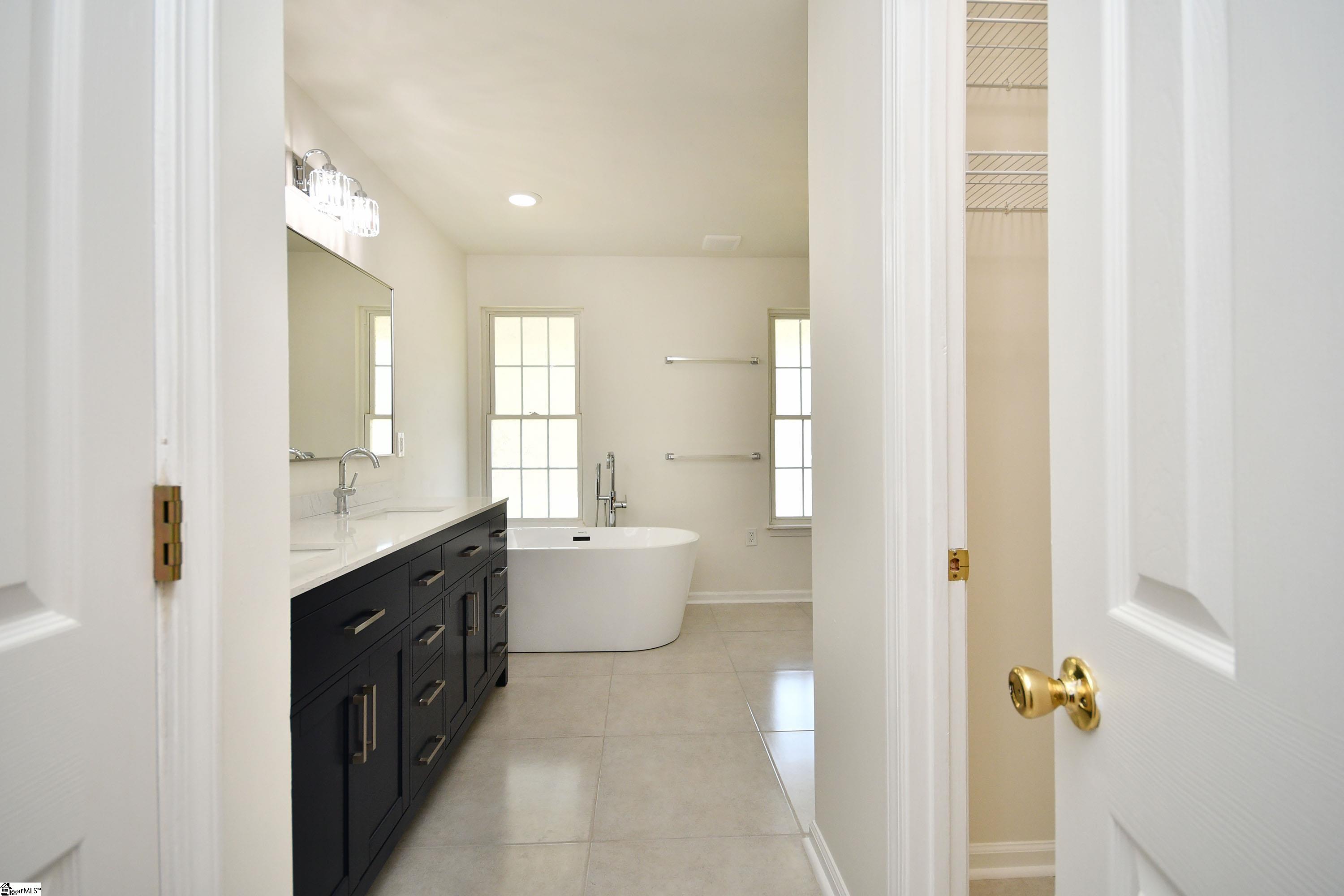 102 Tripp Street Williamston, SC 29697