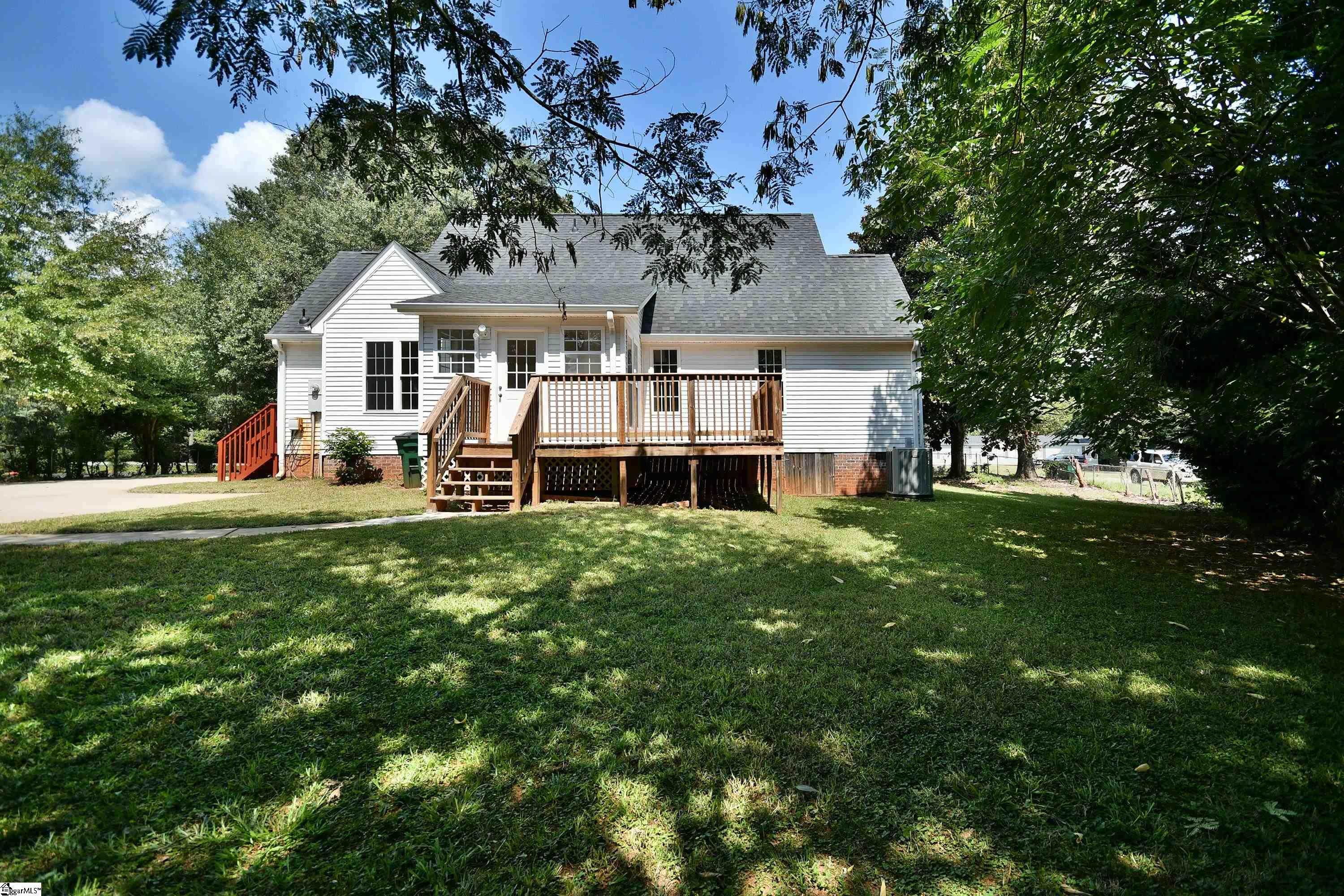 102 Tripp Street Williamston, SC 29697