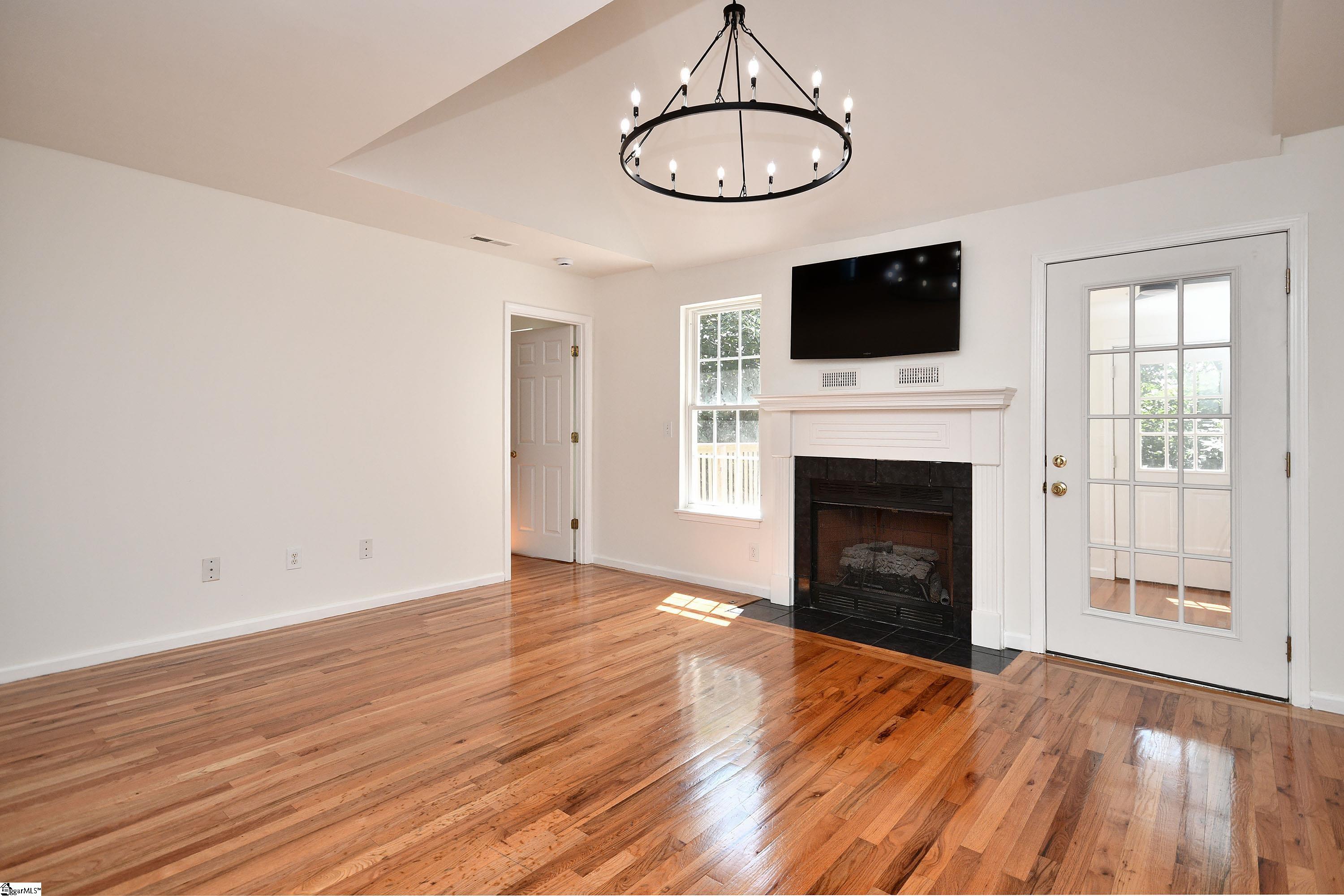 102 Tripp Street Williamston, SC 29697